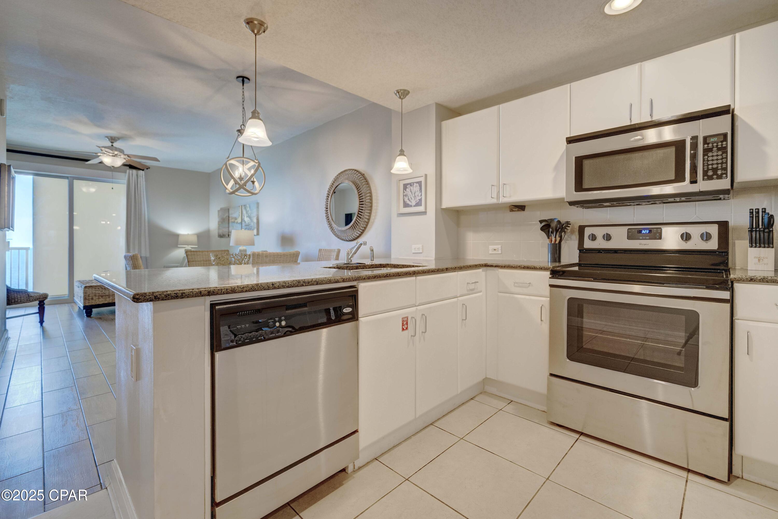 Image 10 For 11807 Front Beach Road 1604