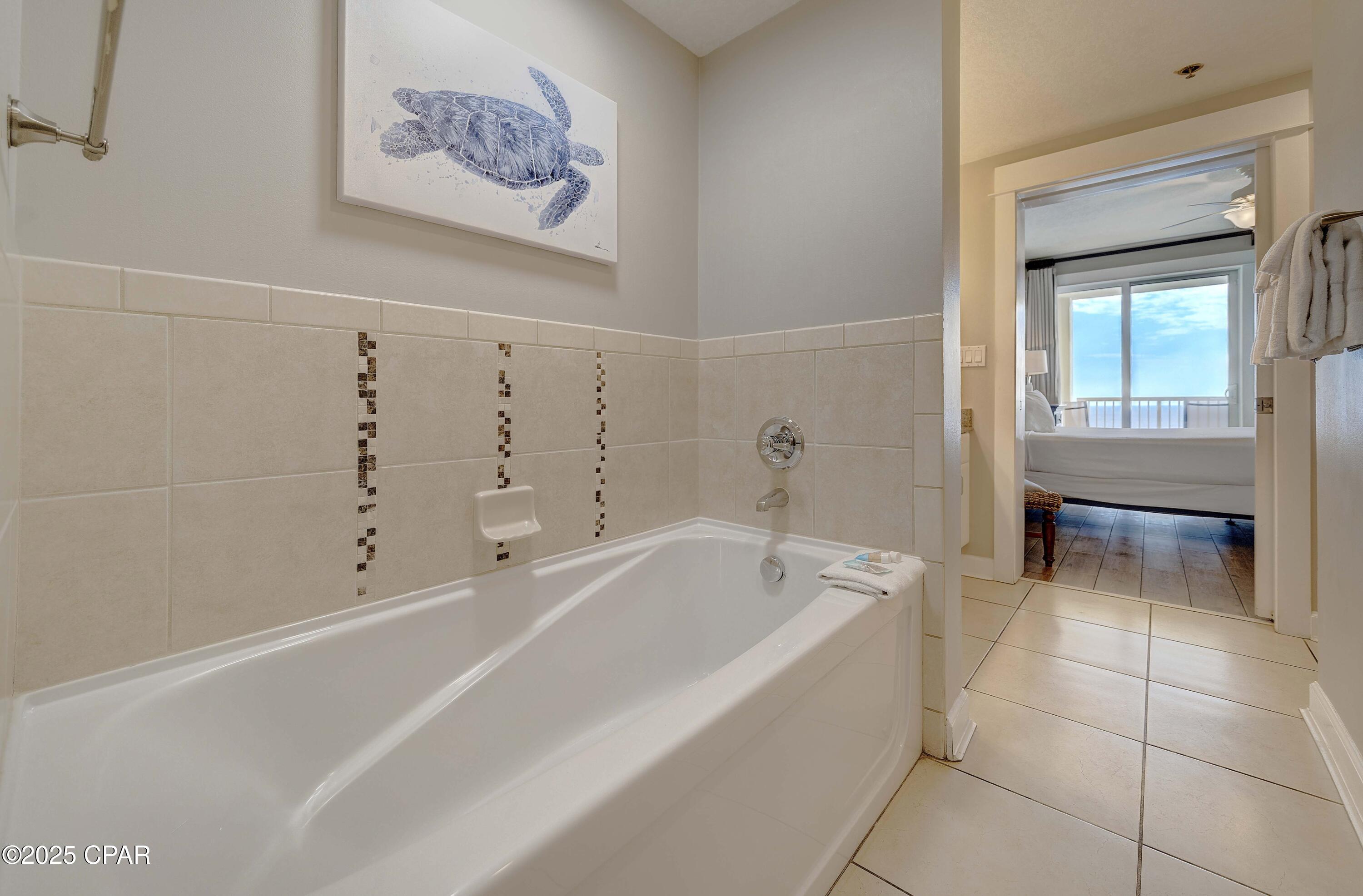 Image 18 For 11807 Front Beach Road 1604