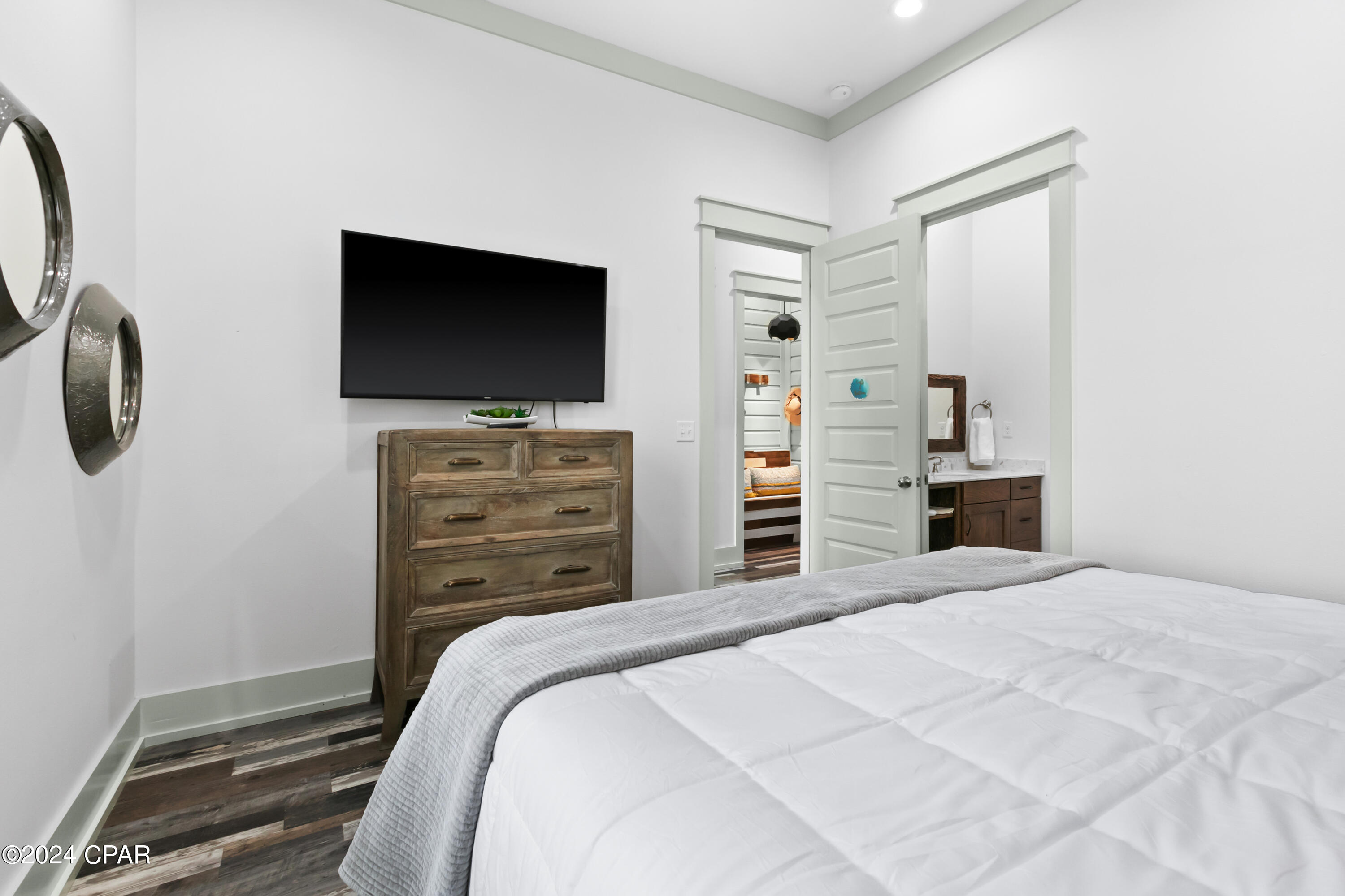 Image 33 For 8319 Surf Drive A