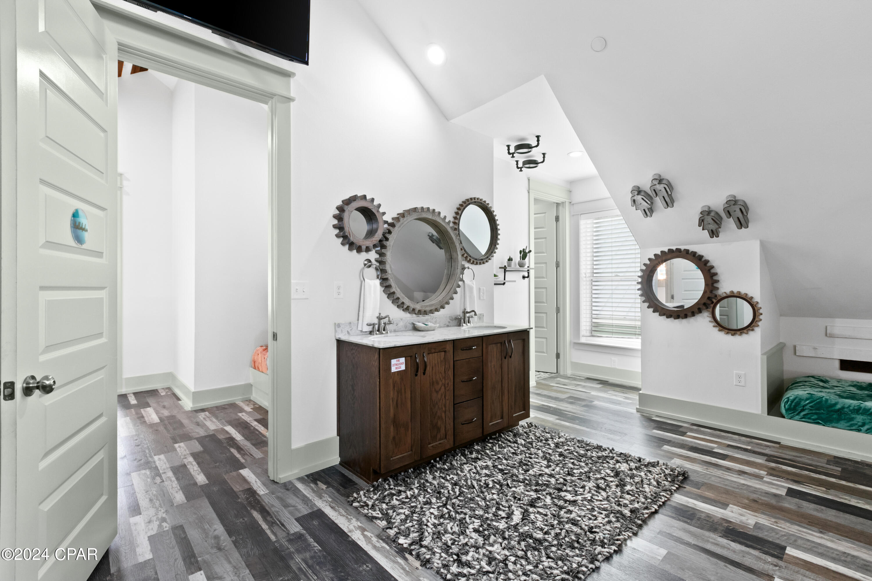 Image 79 For 8319 Surf Drive A