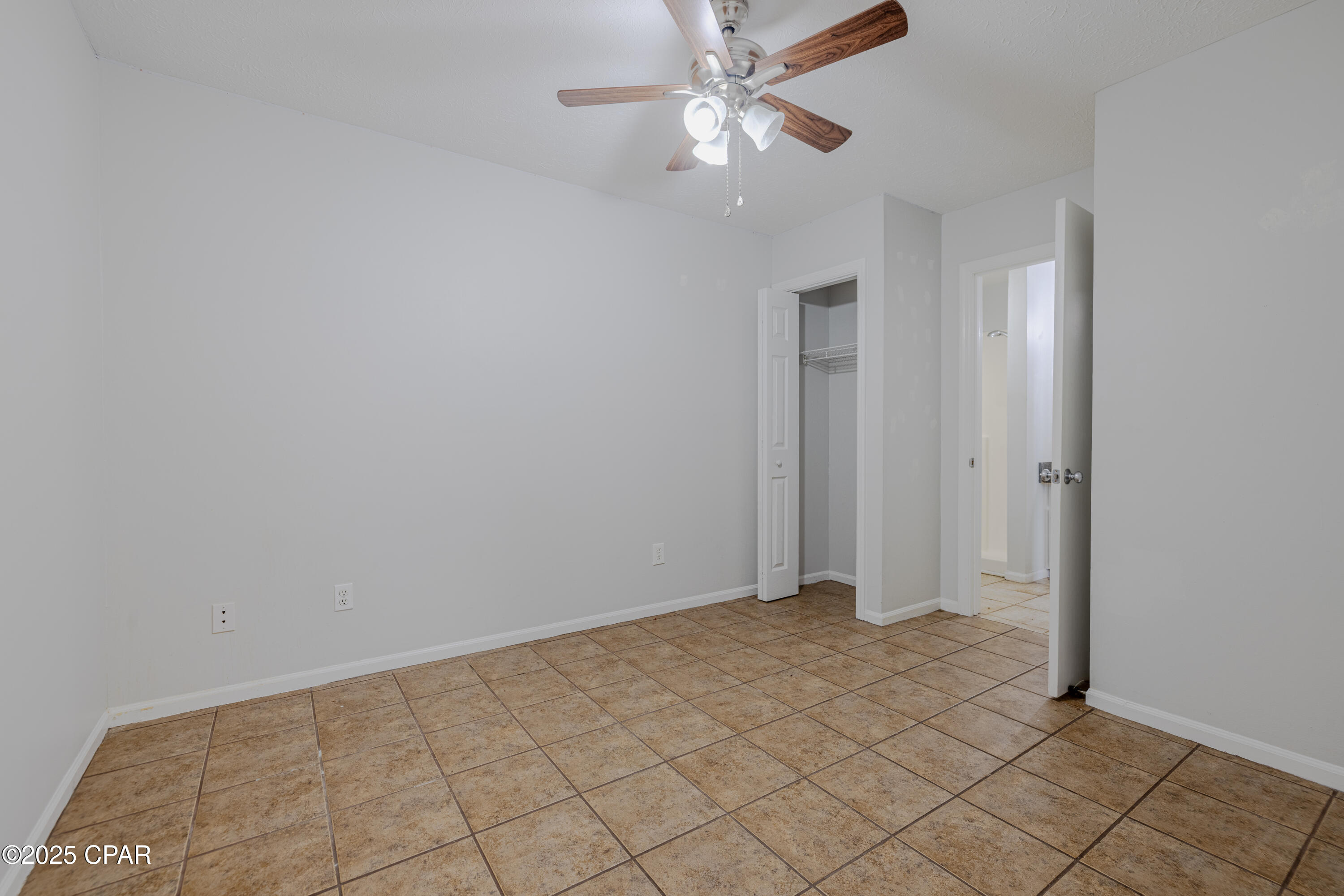 Image 15 For 7813 Lagoon Drive 4h