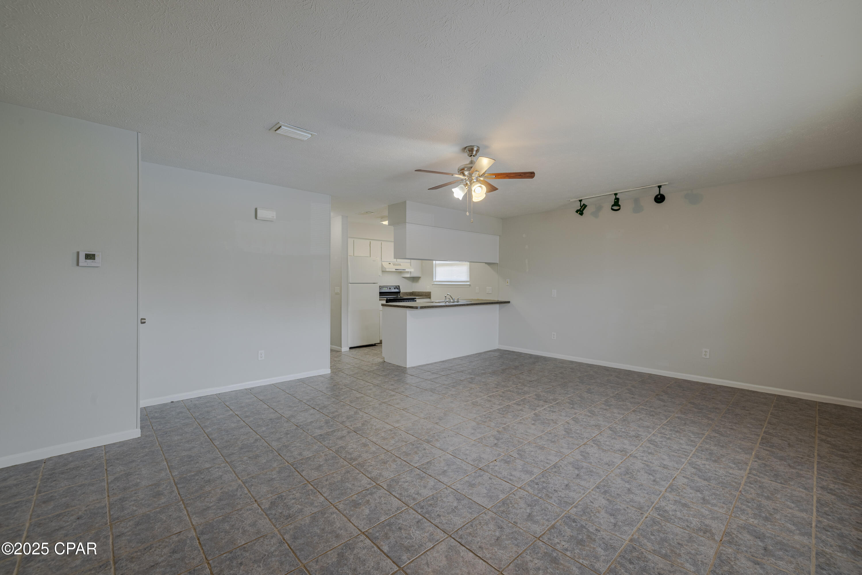 Image 7 For 7813 Lagoon Drive 4h