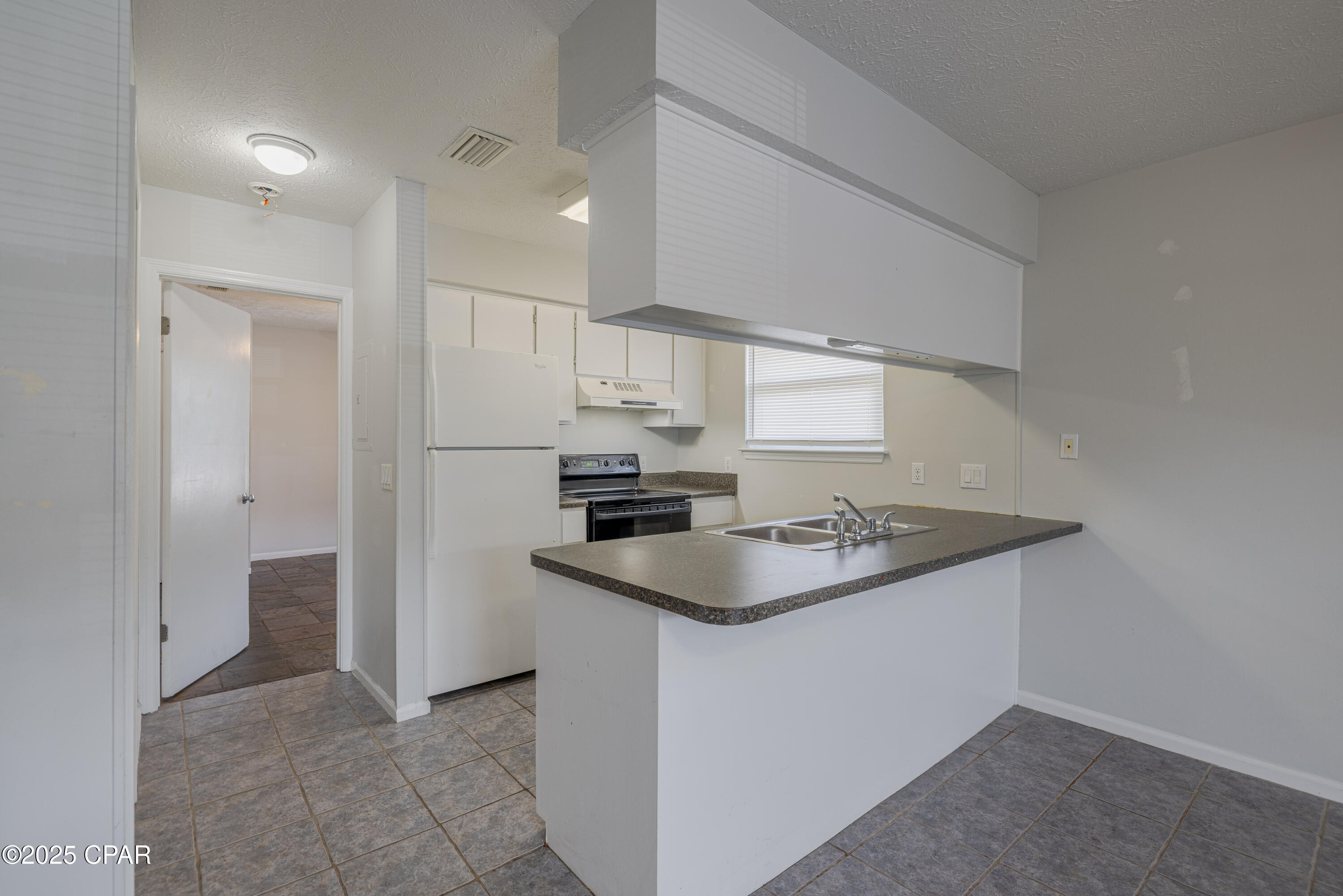 Image 8 For 7813 Lagoon Drive 4h