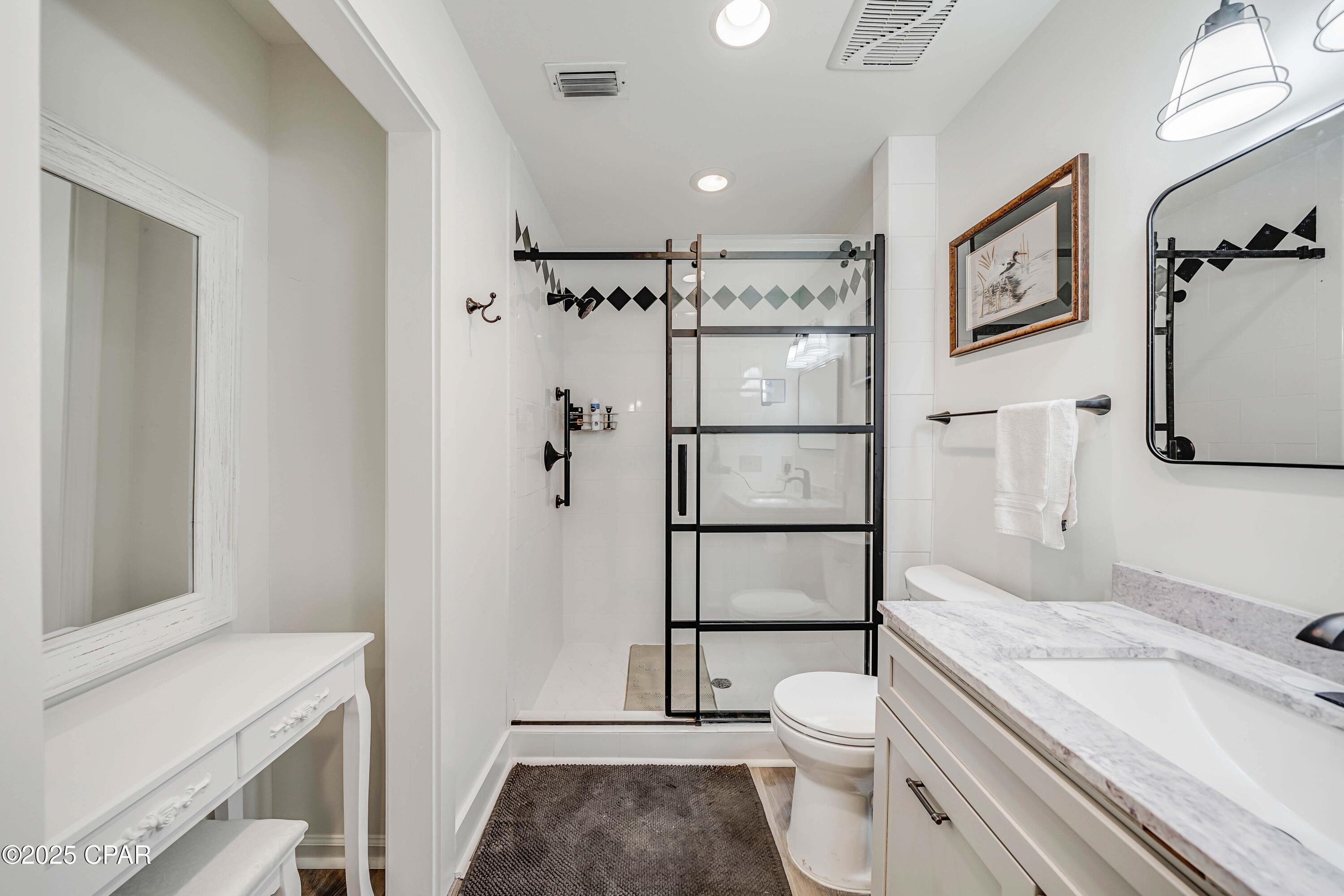 Image 14 For 4726 Bay Point Road  C-226