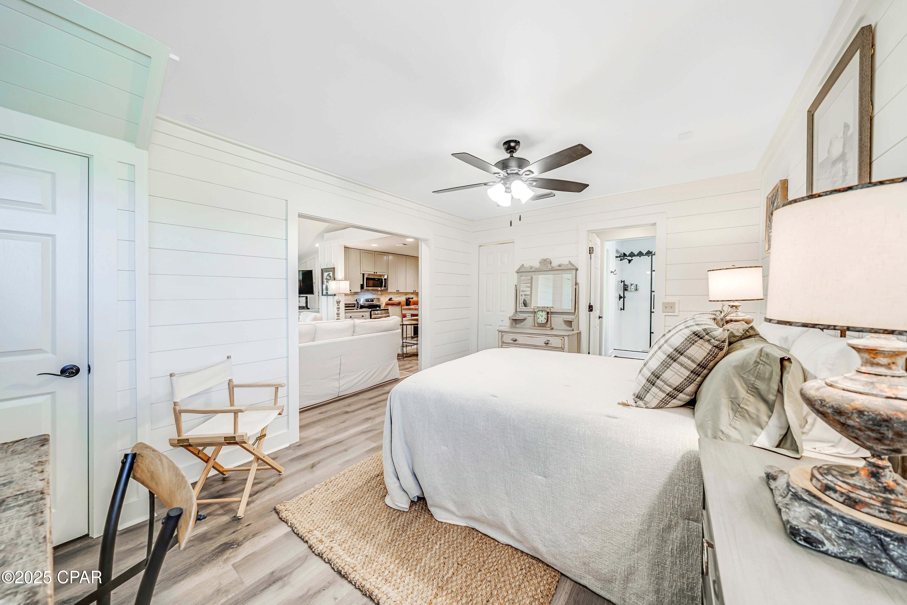 Image 19 For 4726 Bay Point Road  C-226