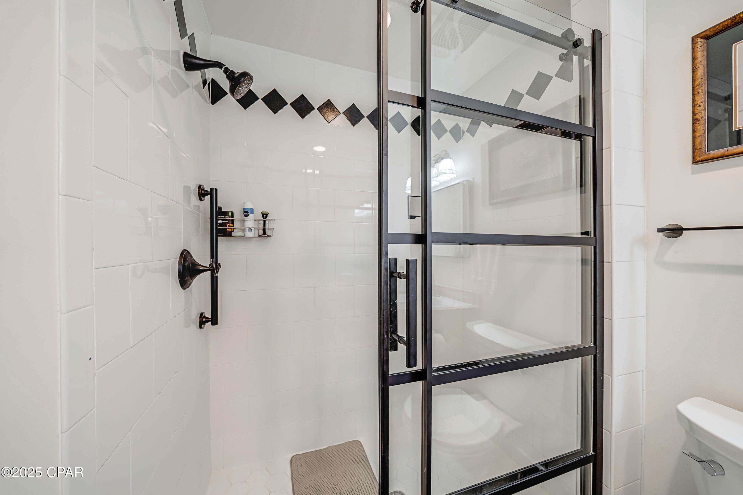 Image 25 For 4726 Bay Point Road  C-226