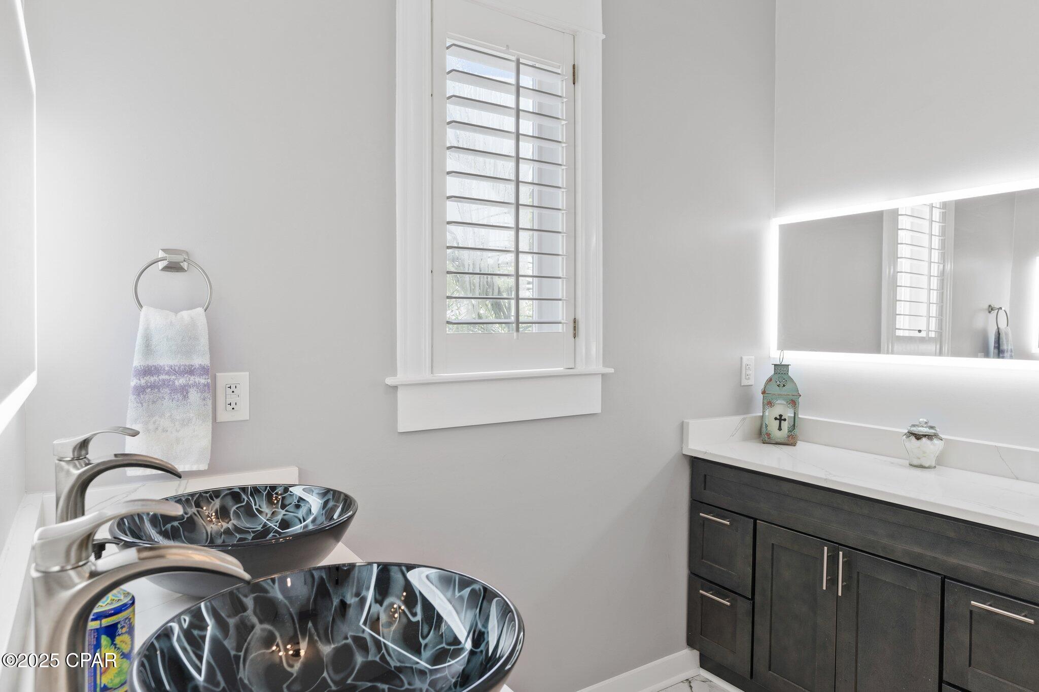 Image 67 For 4522 Bay Point Road