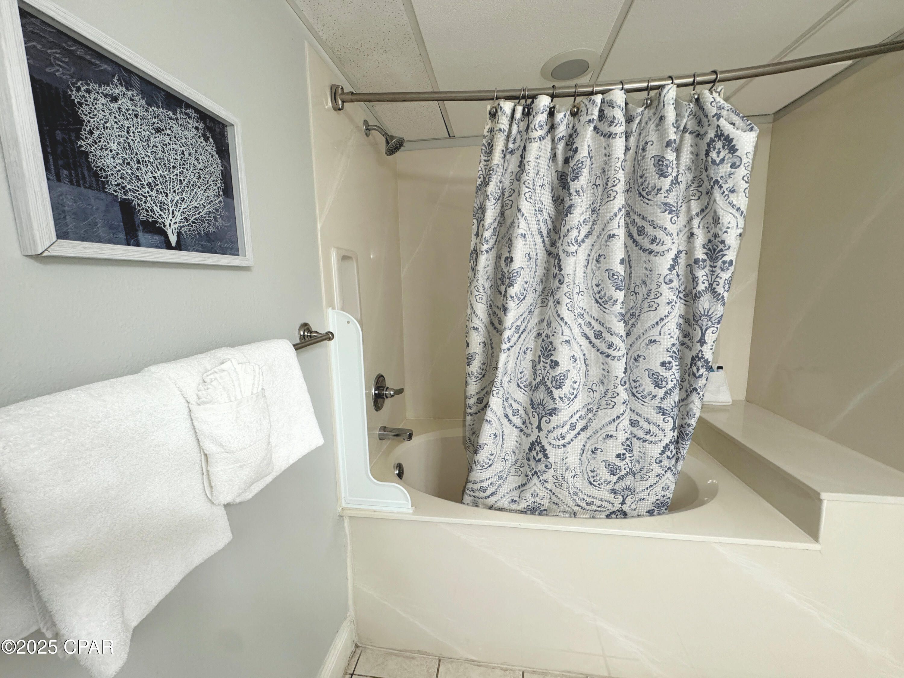 Image 25 For 14701 Front Beach Road 933