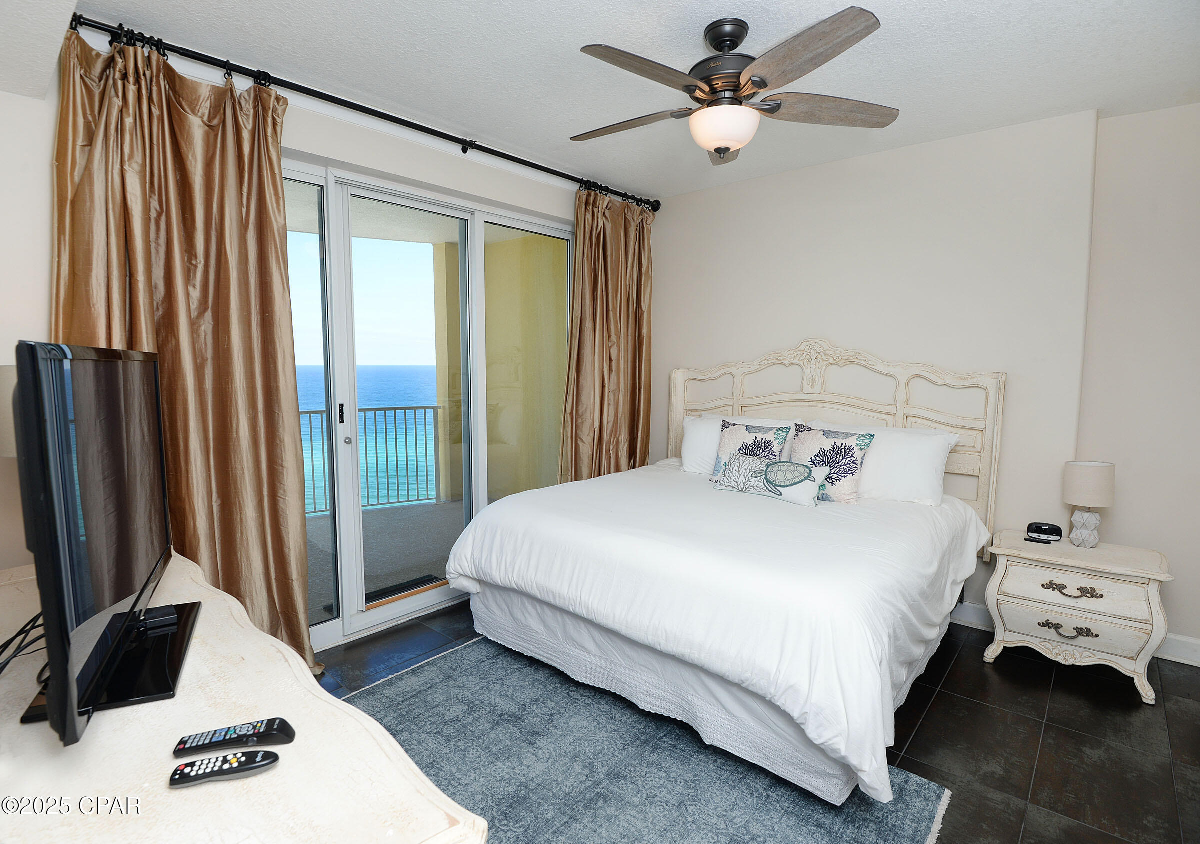Image 16 For 17545 Front Beach Road  1609