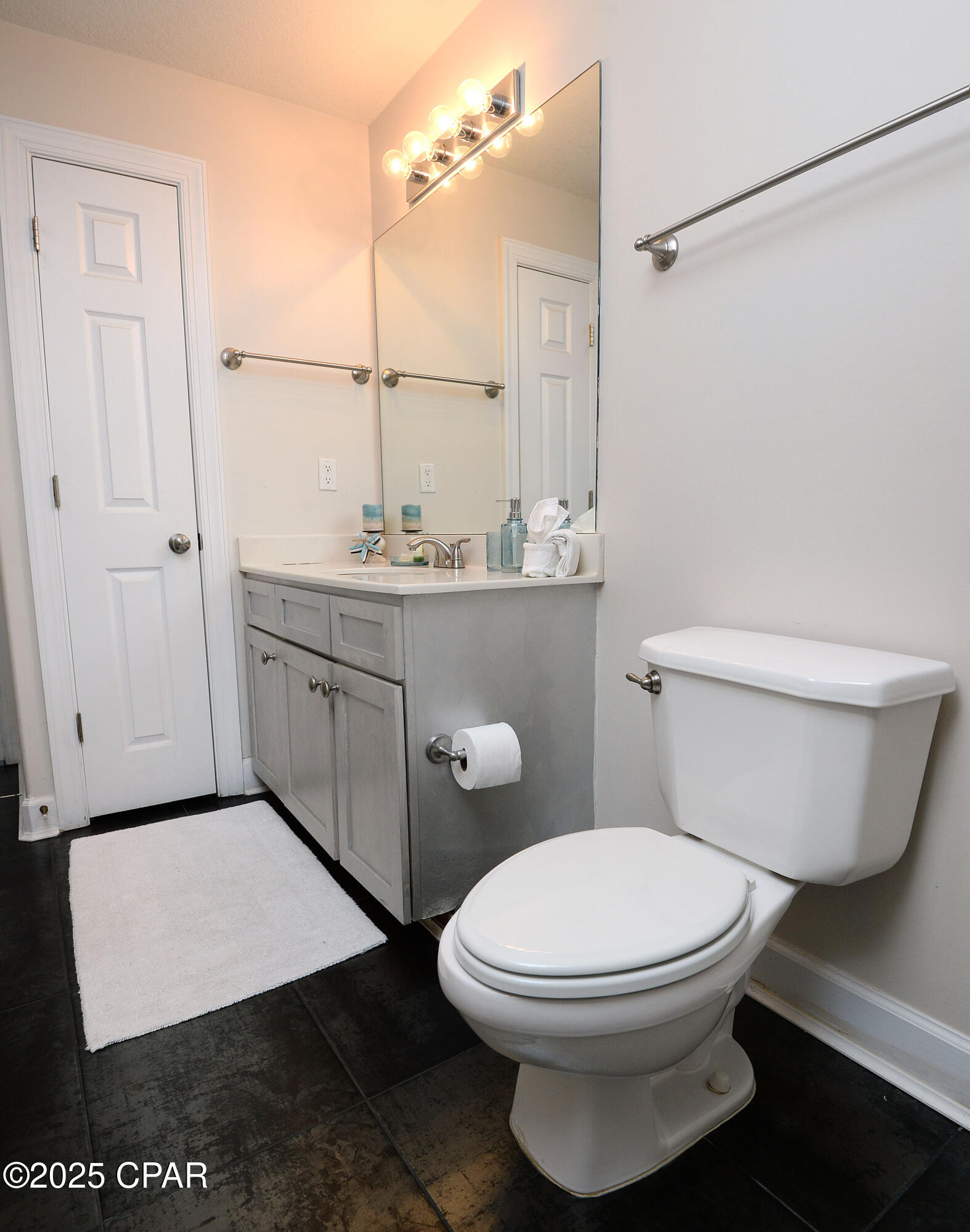 Image 27 For 17545 Front Beach Road  1609