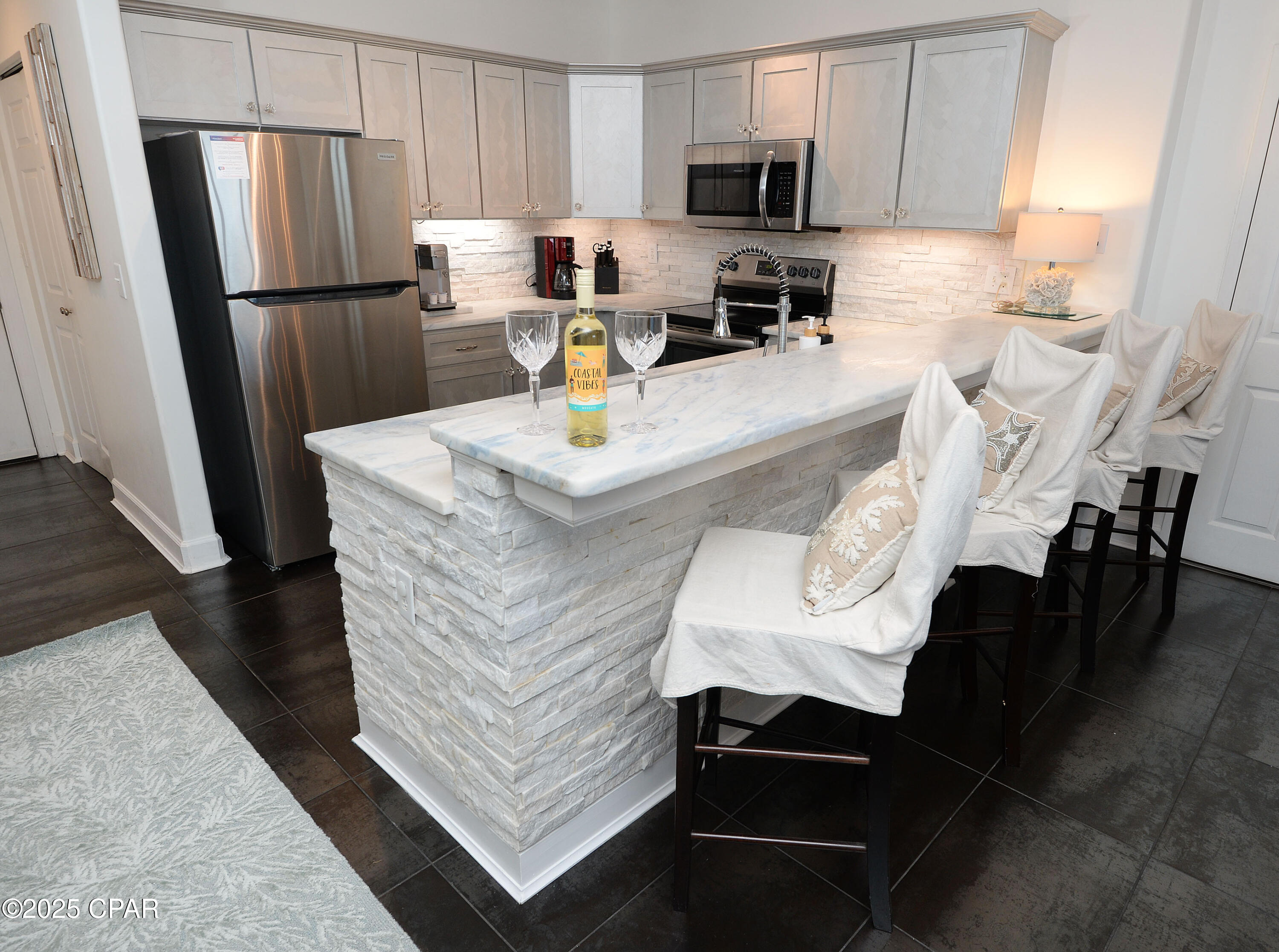 Image 8 For 17545 Front Beach Road  1609