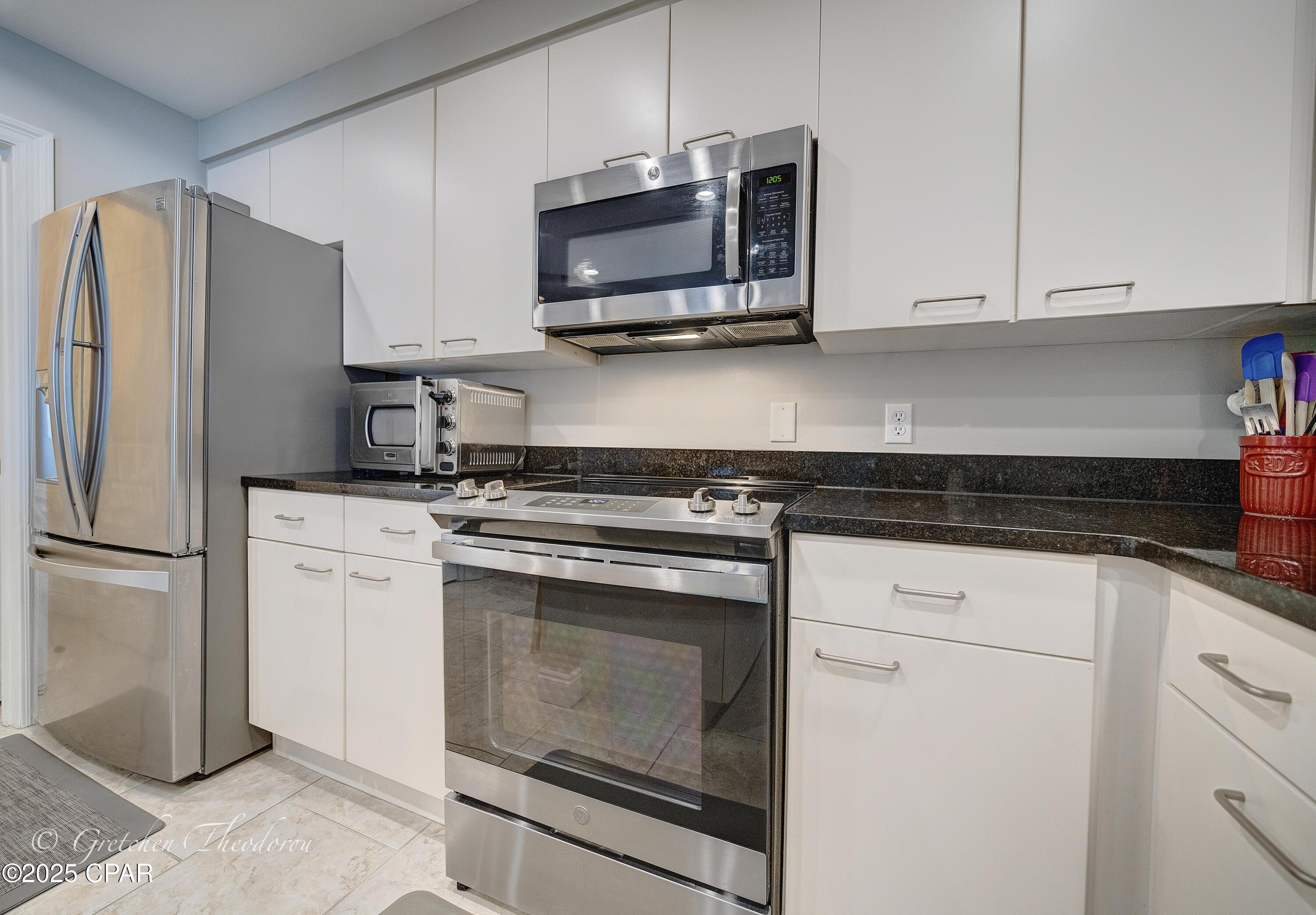 Image 4 For 6422 Highway 98  1006