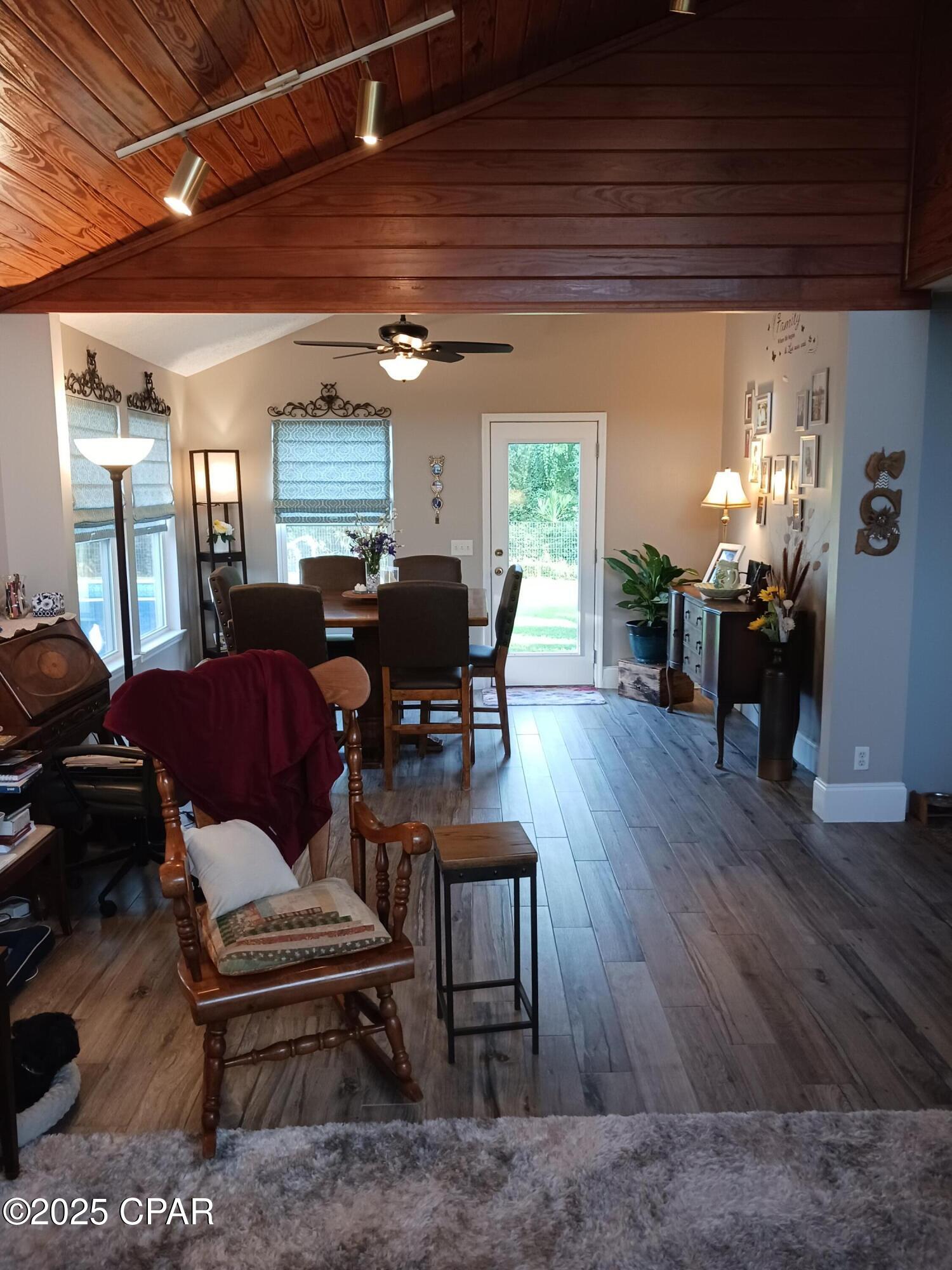 Image 6 For 1114 Calabria Road