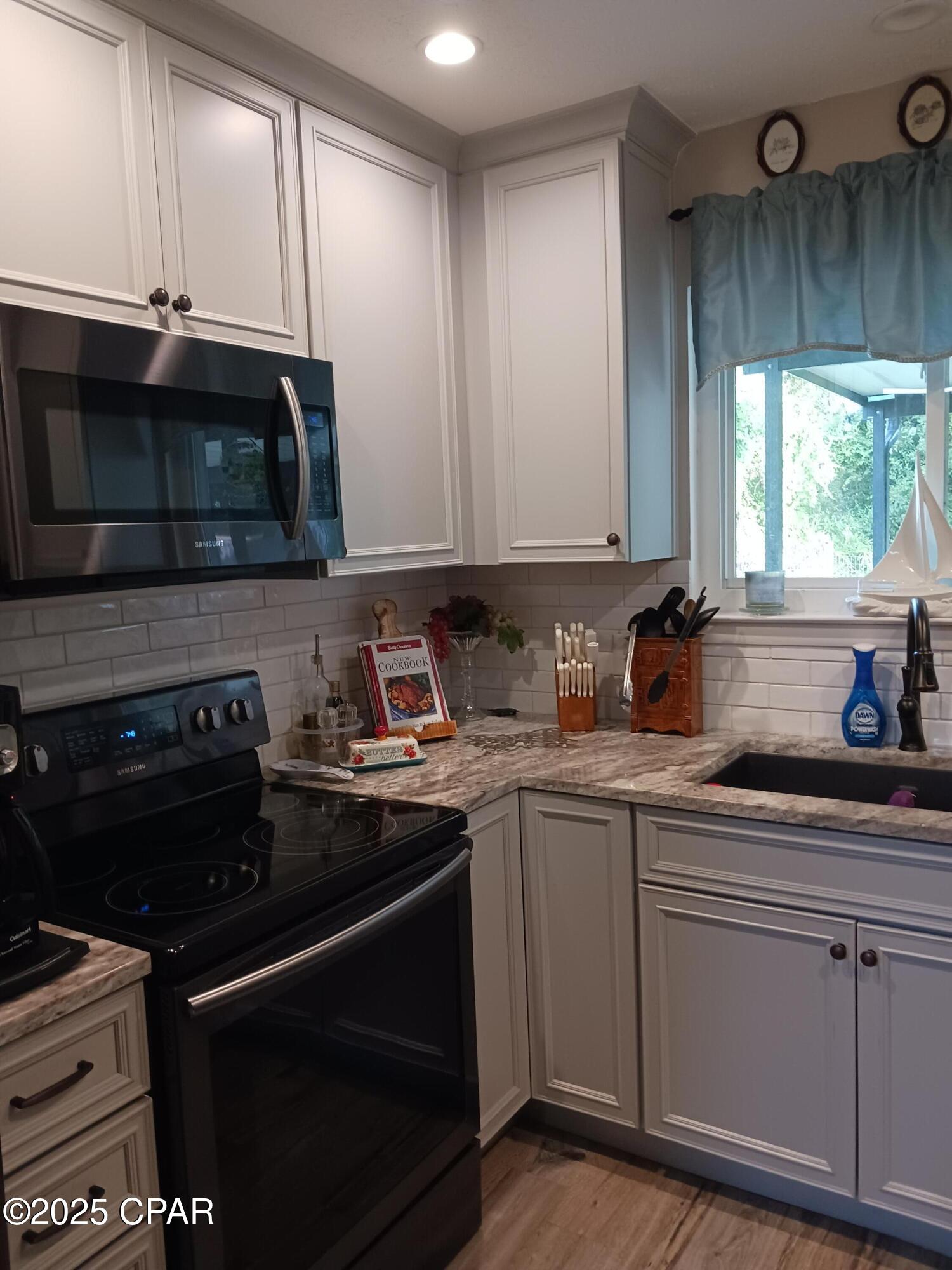 Image 8 For 1114 Calabria Road