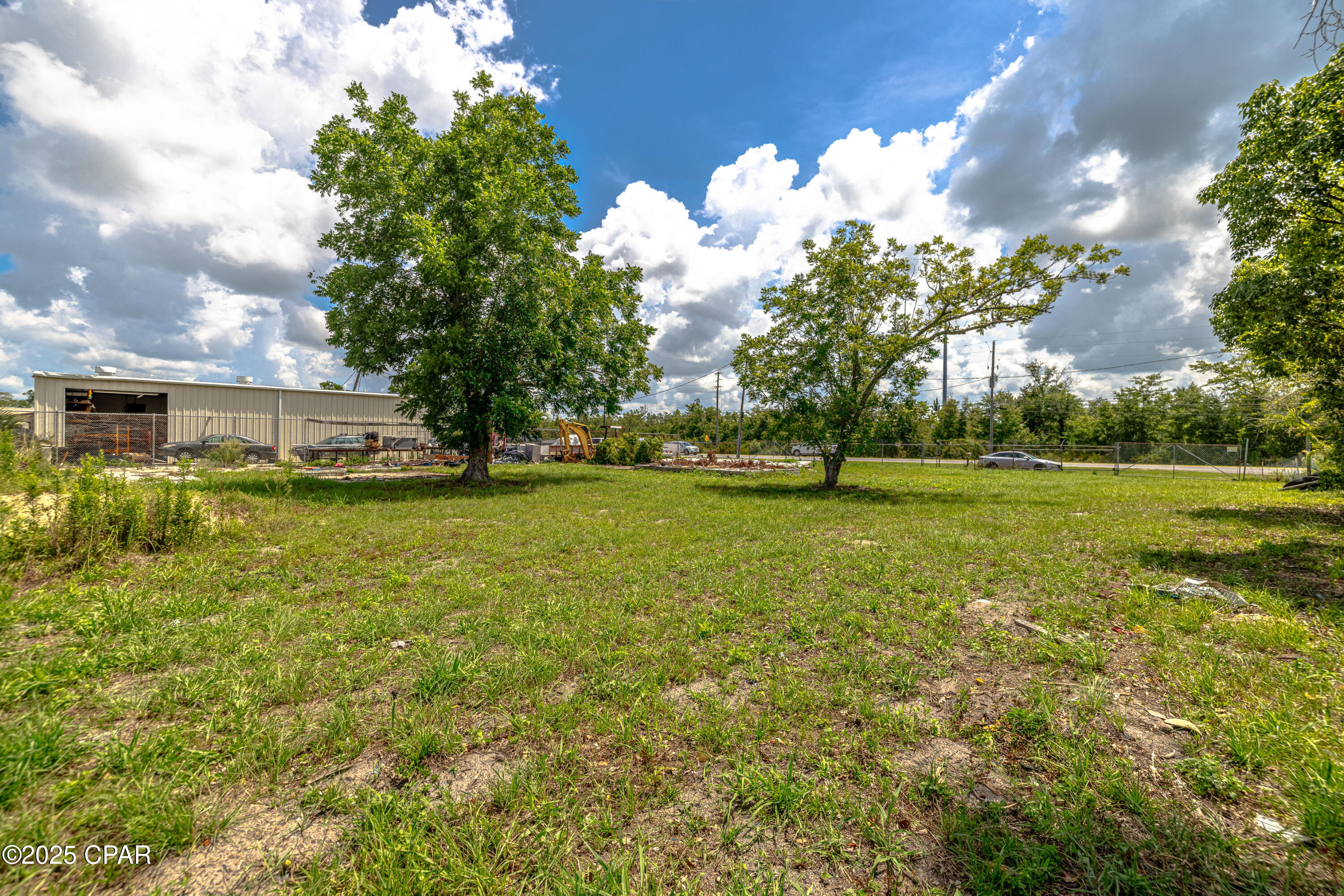 Image 24 For 1611 Transmitter Road