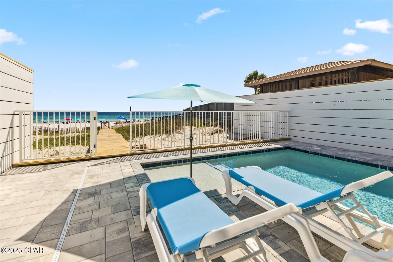 Image 4 For 8711 Surf Drive