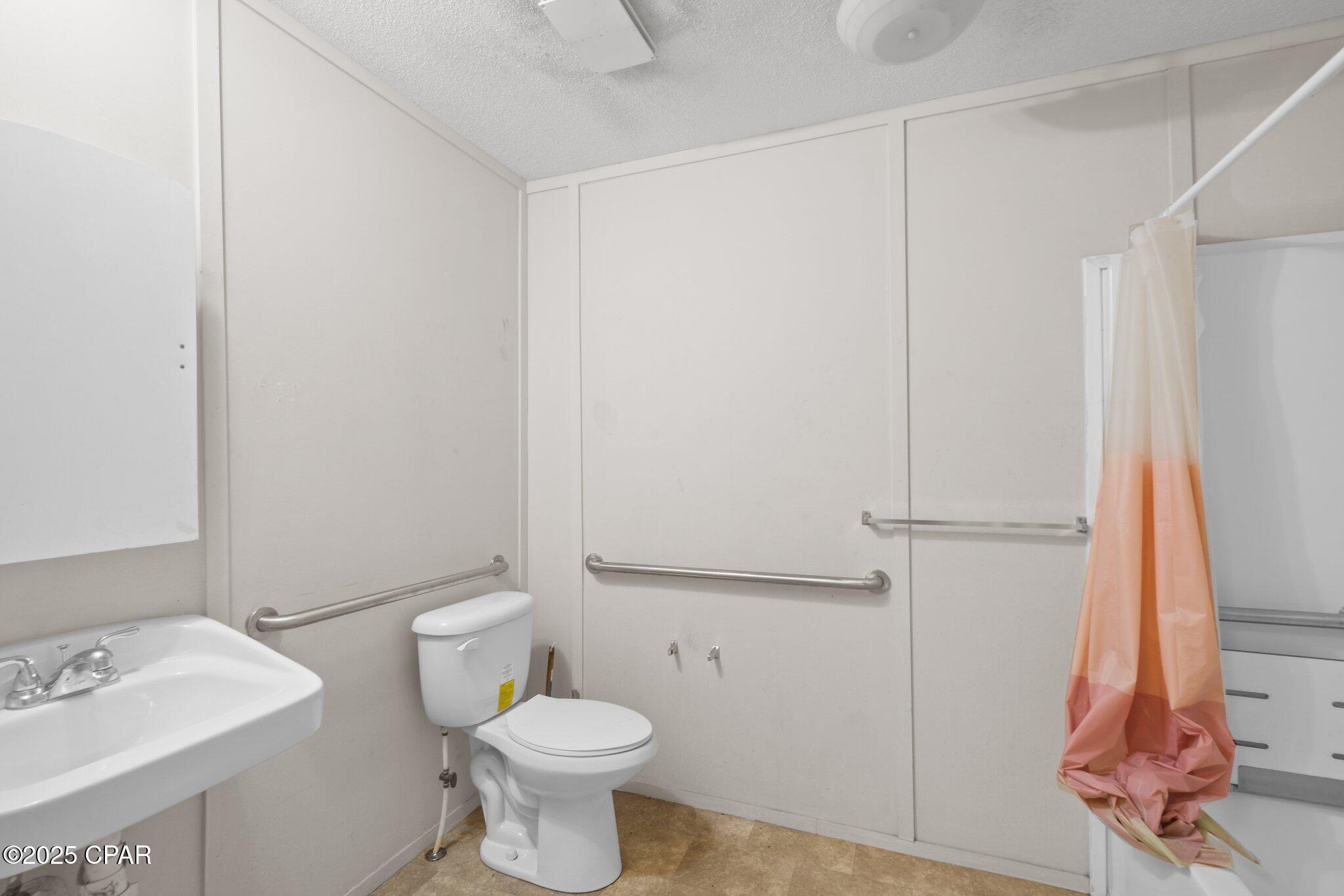 Image 25 For 1329 Transmitter Road Road