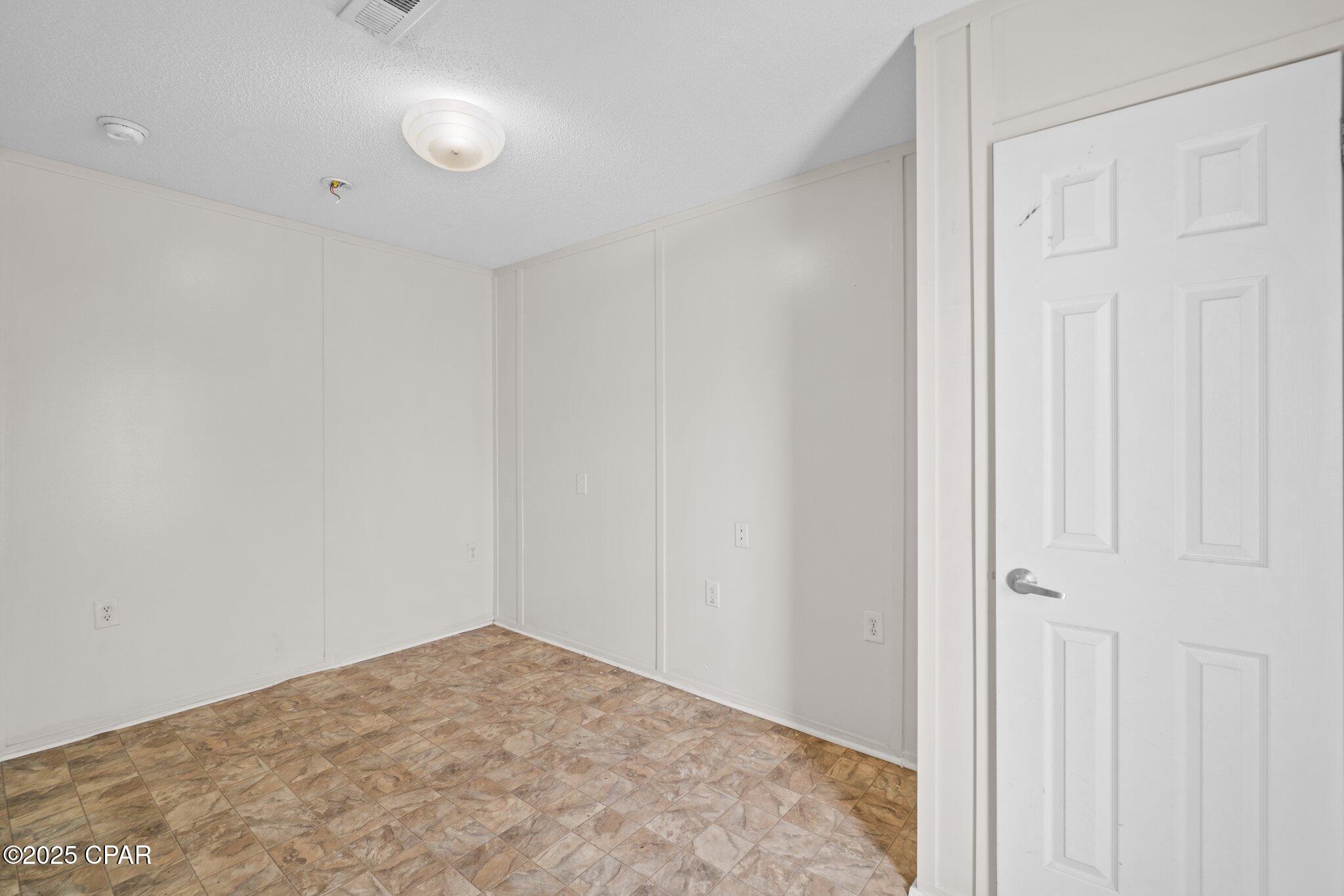 Image 33 For 1329 Transmitter Road Road