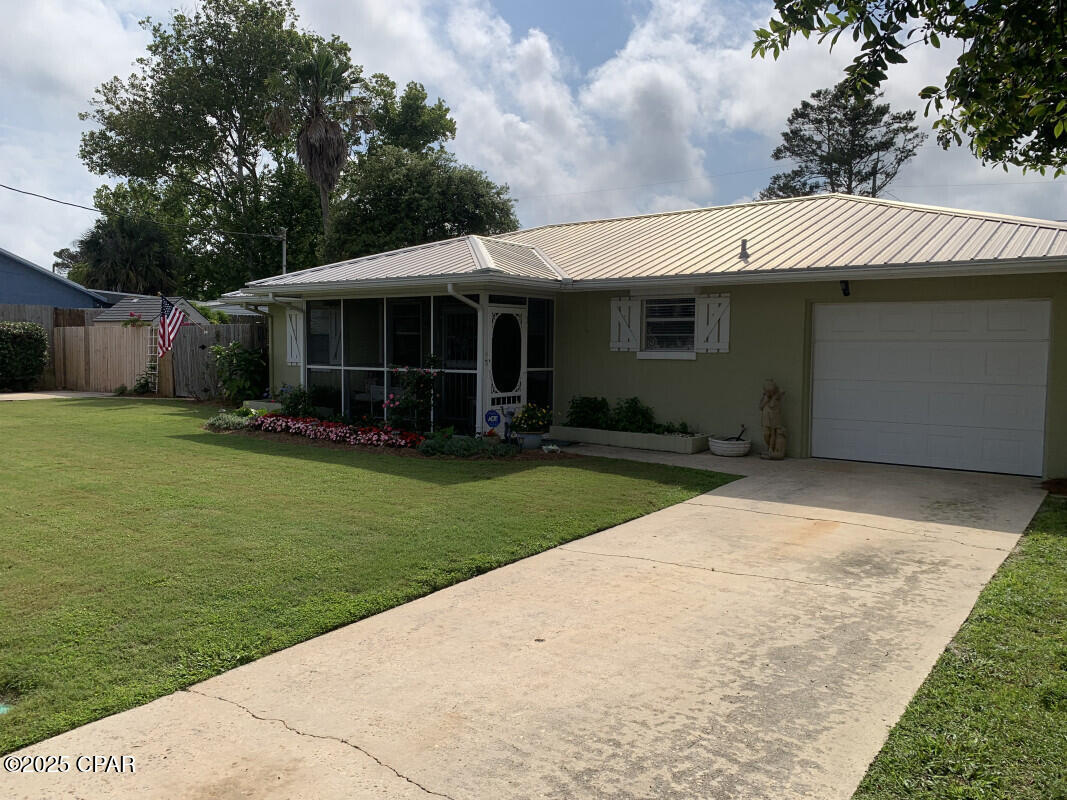 Image 2 For 313 Jasmine Place