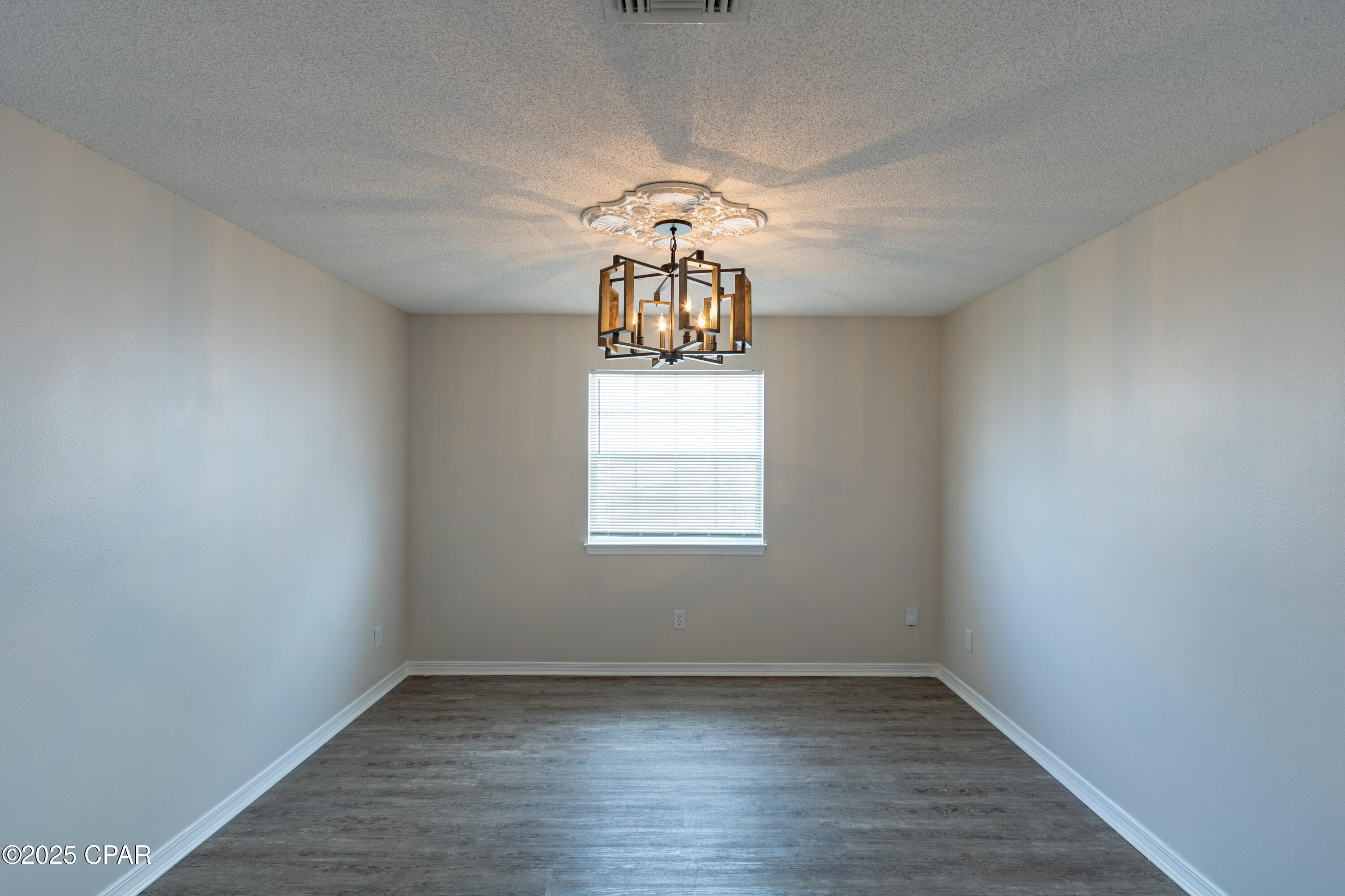 Image 5 For 3318 Azalea Circle