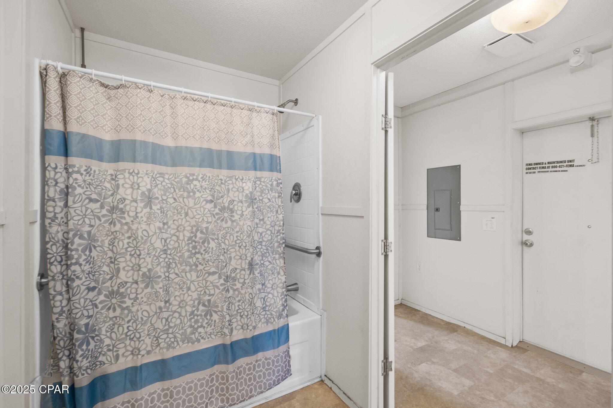 Image 14 For 1329 Transmitter Road