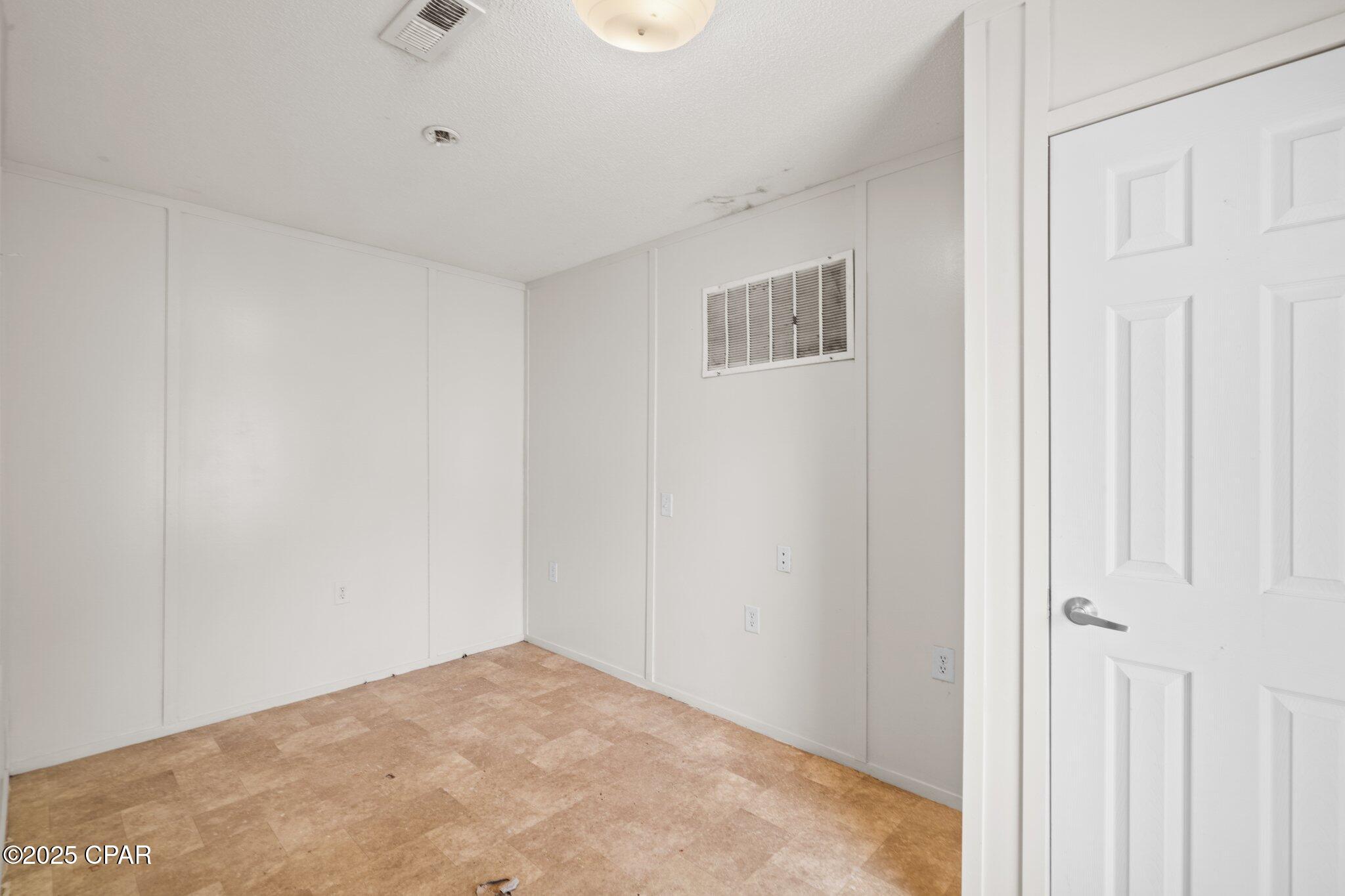 Image 27 For 1329 Transmitter Road