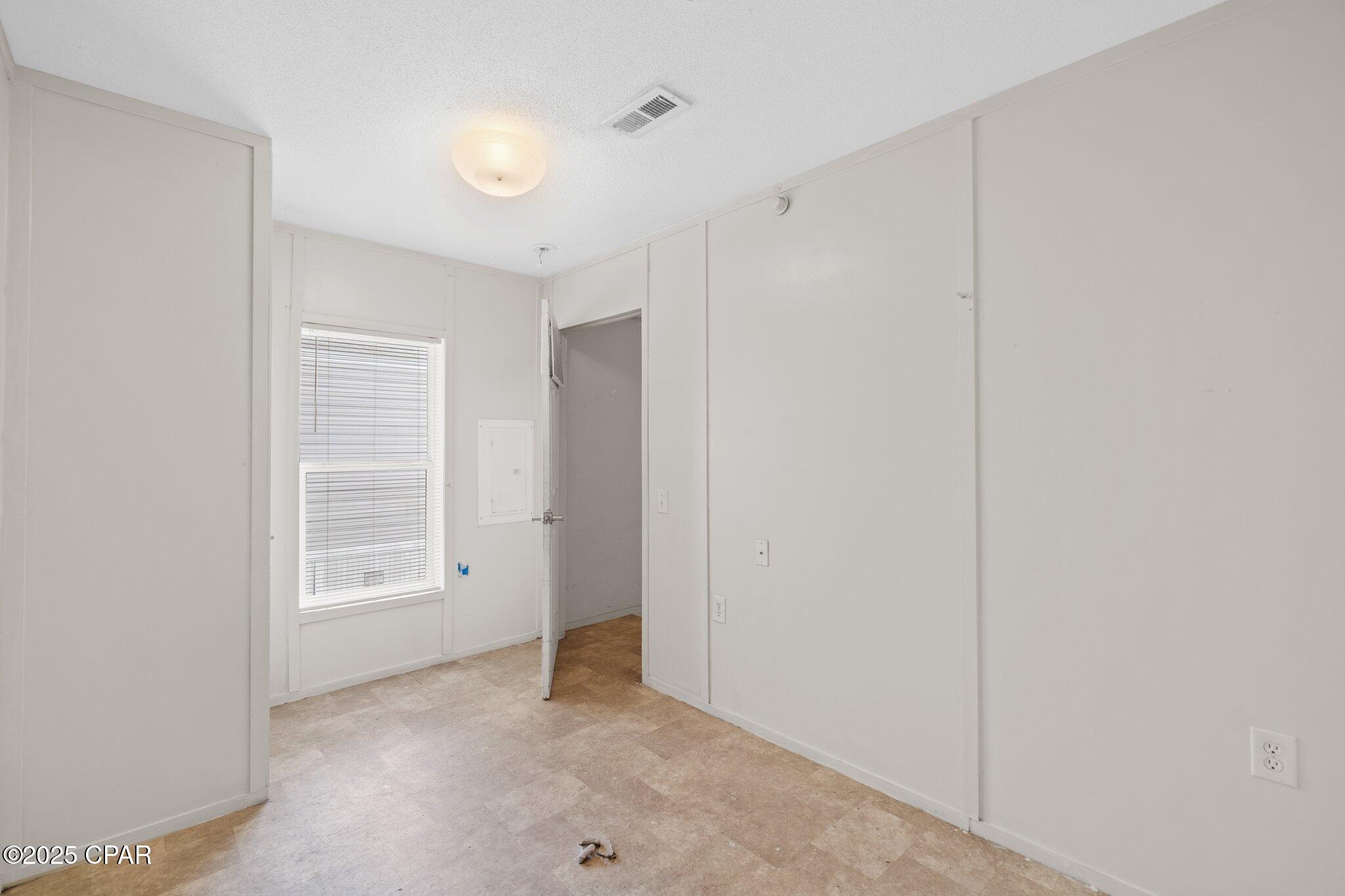 Image 28 For 1329 Transmitter Road