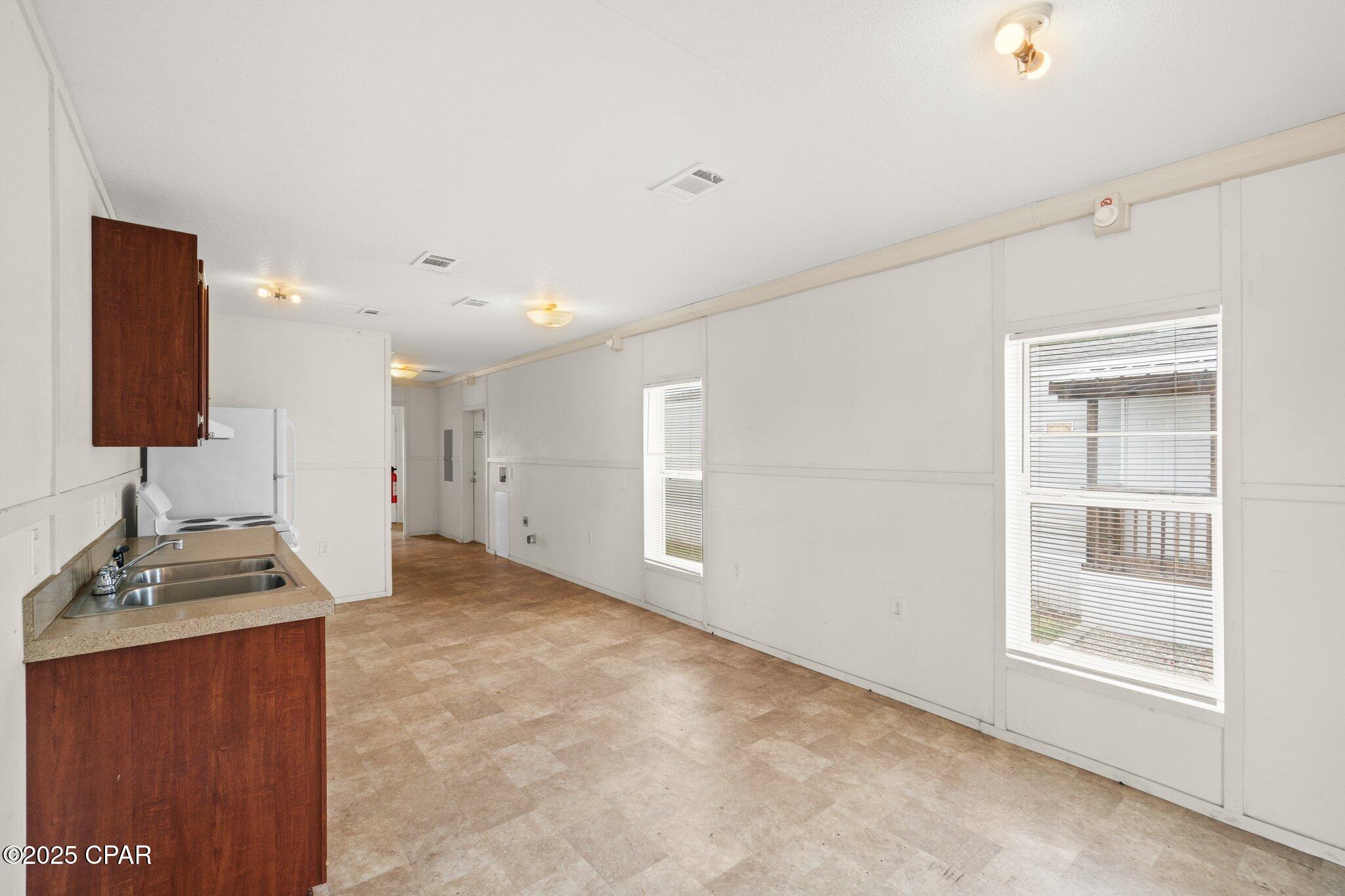 Image 6 For 1329 Transmitter Road