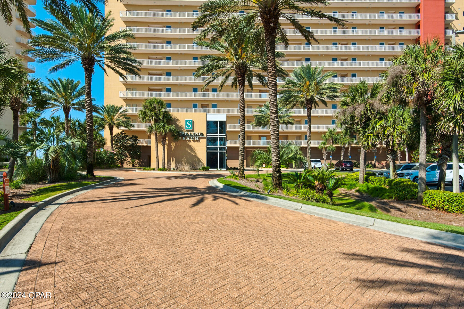 Listing photo id 37 for 6627 Thomas Drive 1601