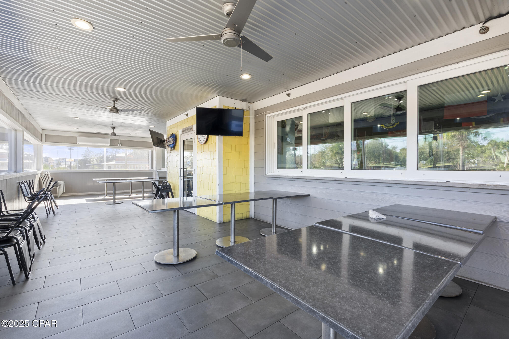 Image 11 For 10031 Hutchison Boulevard