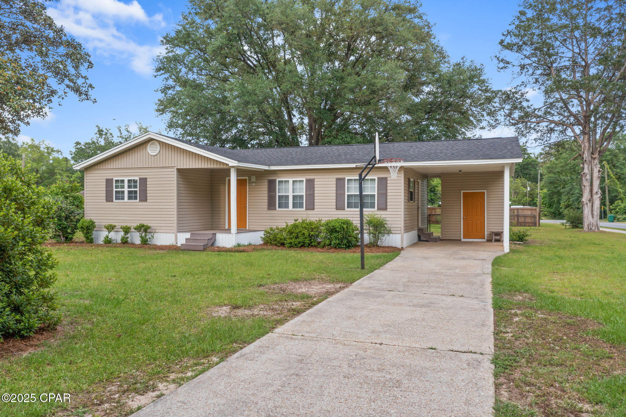 Homes for sale in Chipley, FL | 871 2Nd St, Chipley, FL 32428 | MLS# 772972