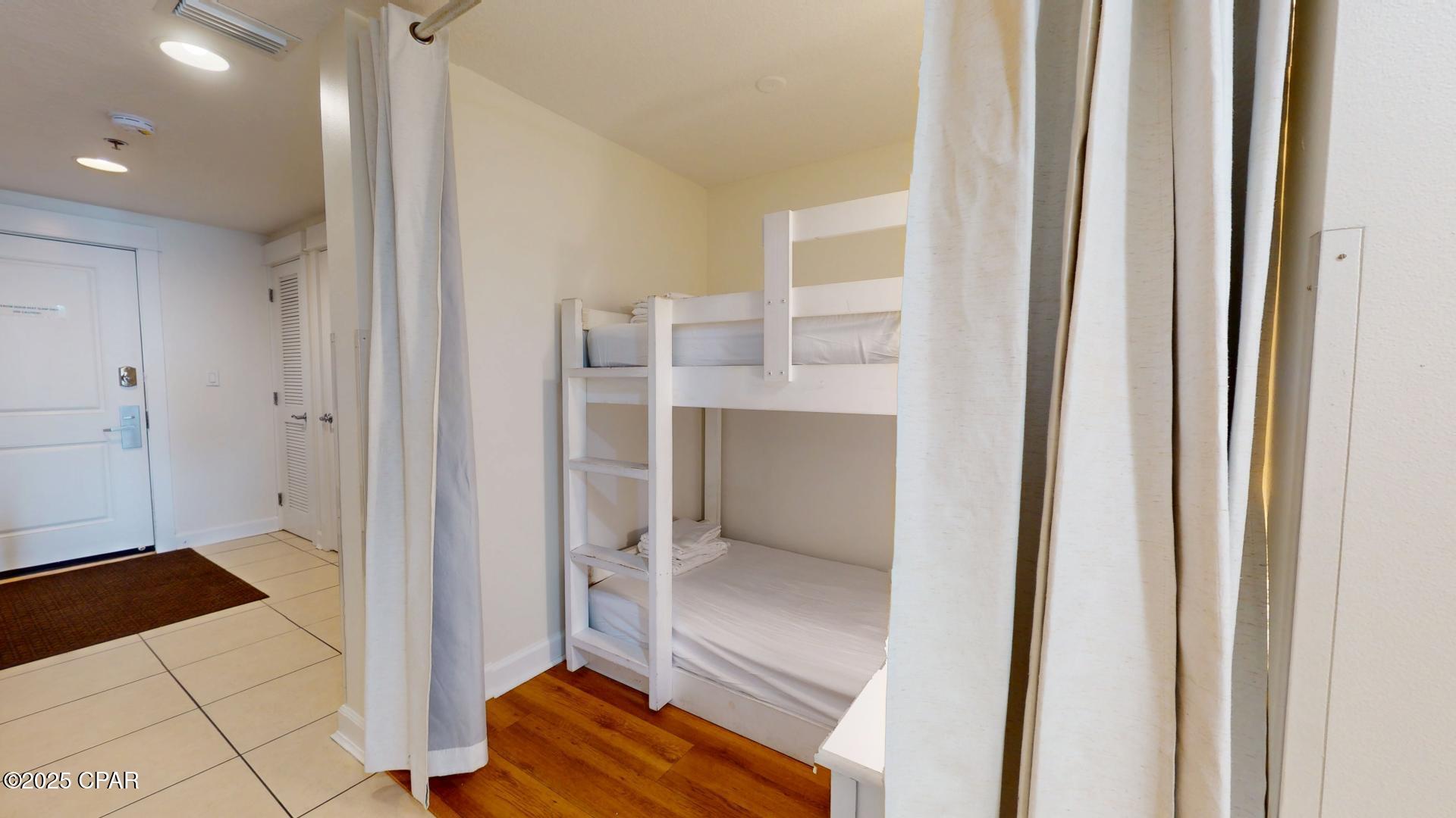 11807 Front Beach 1-502