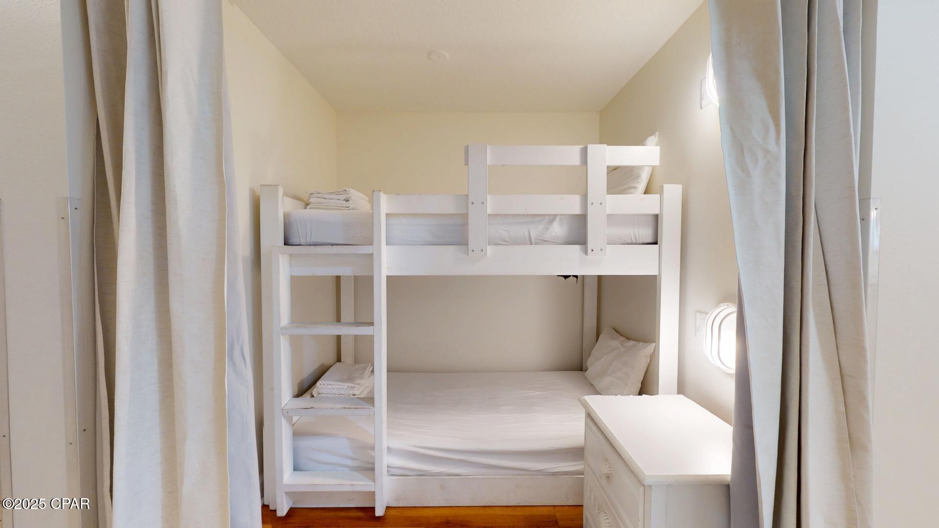 11807 Front Beach 1-502