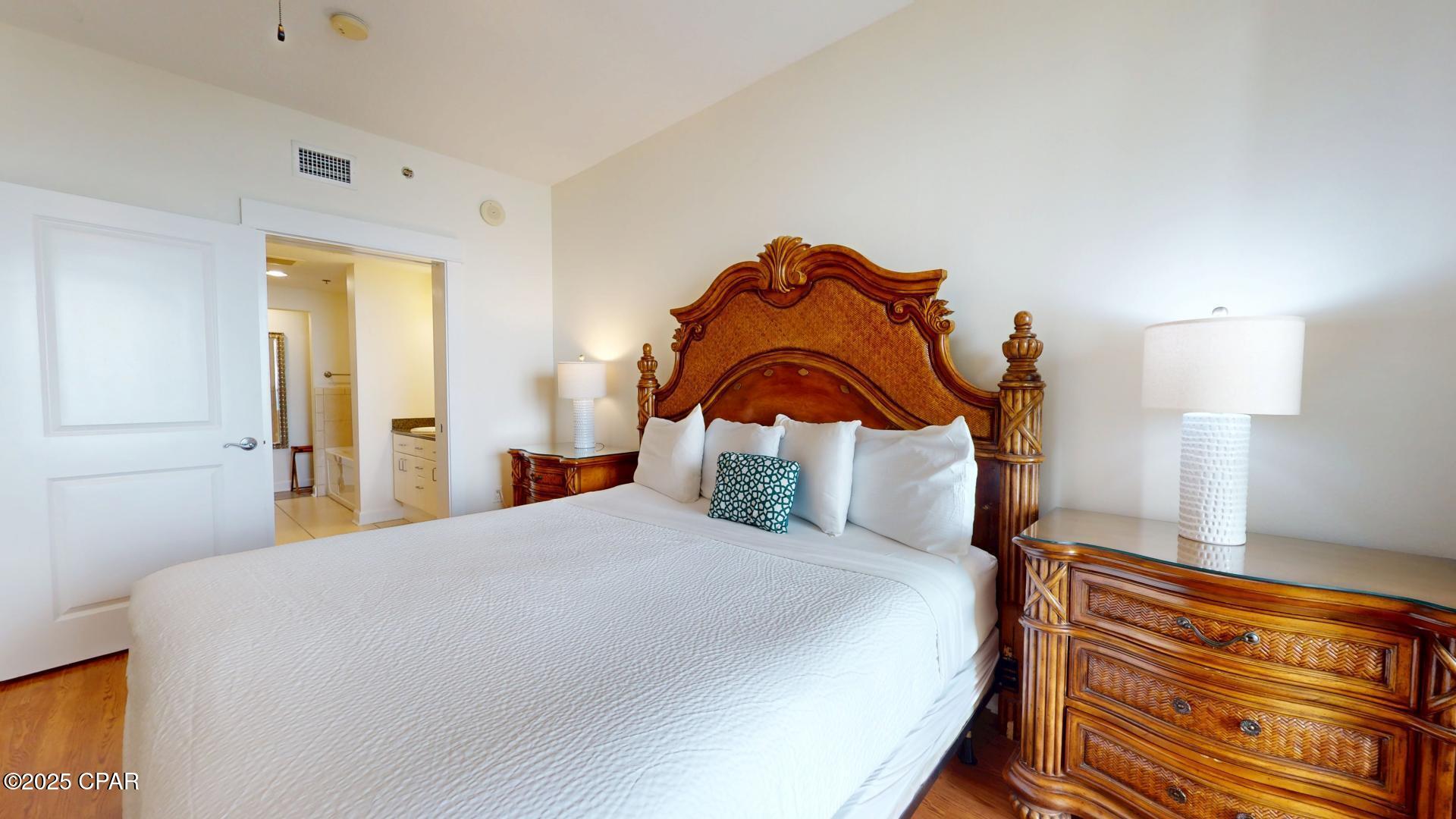 11807 Front Beach 1-502