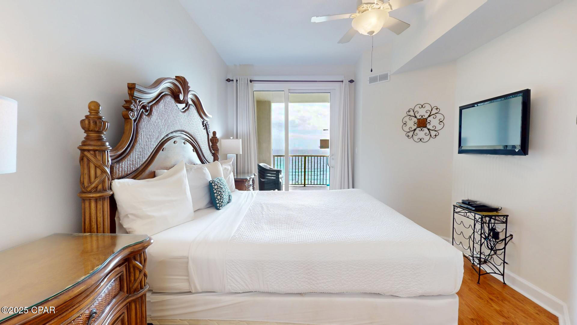 11807 Front Beach 1-502