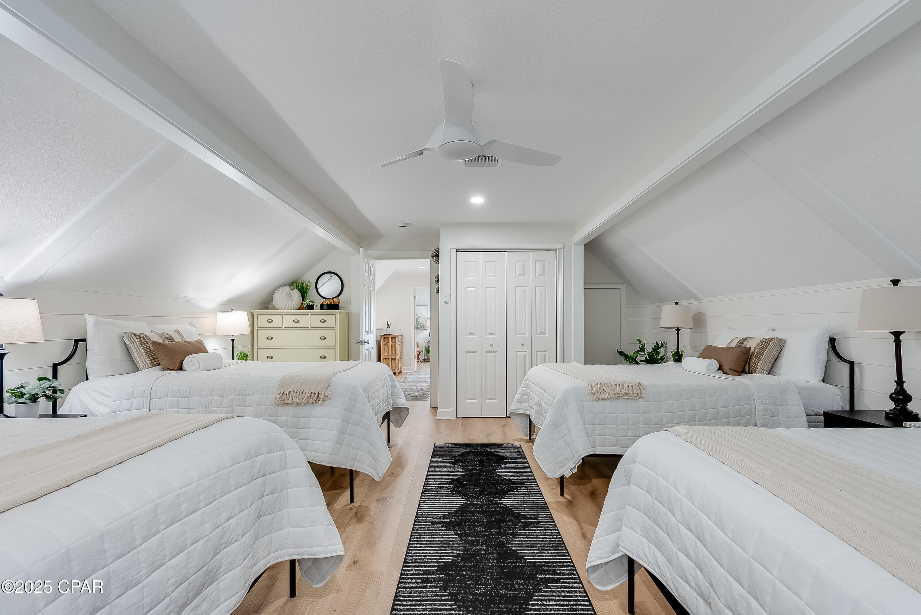 Image 25 For 44 Gulf View Drive