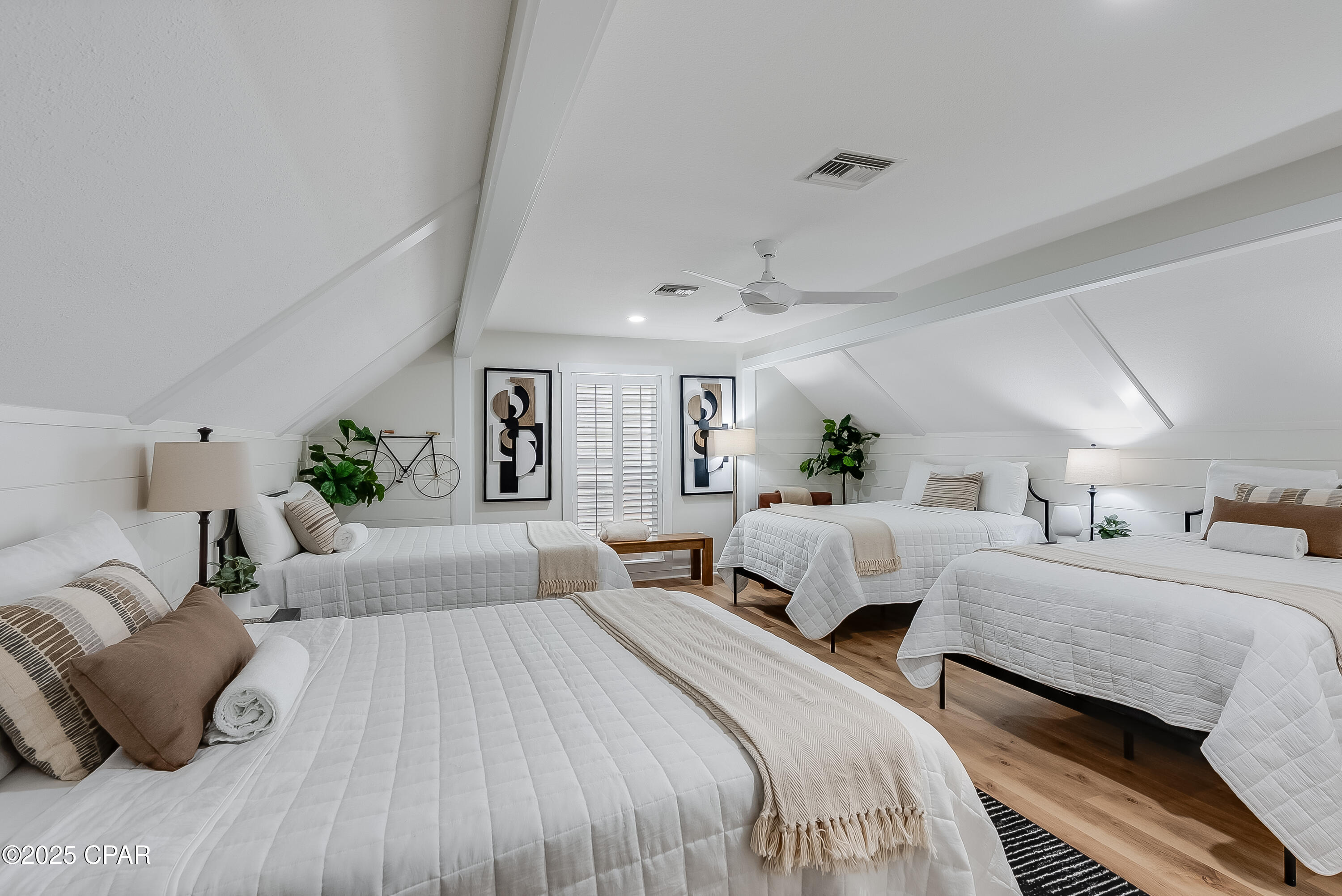 Image 26 For 44 Gulf View Drive