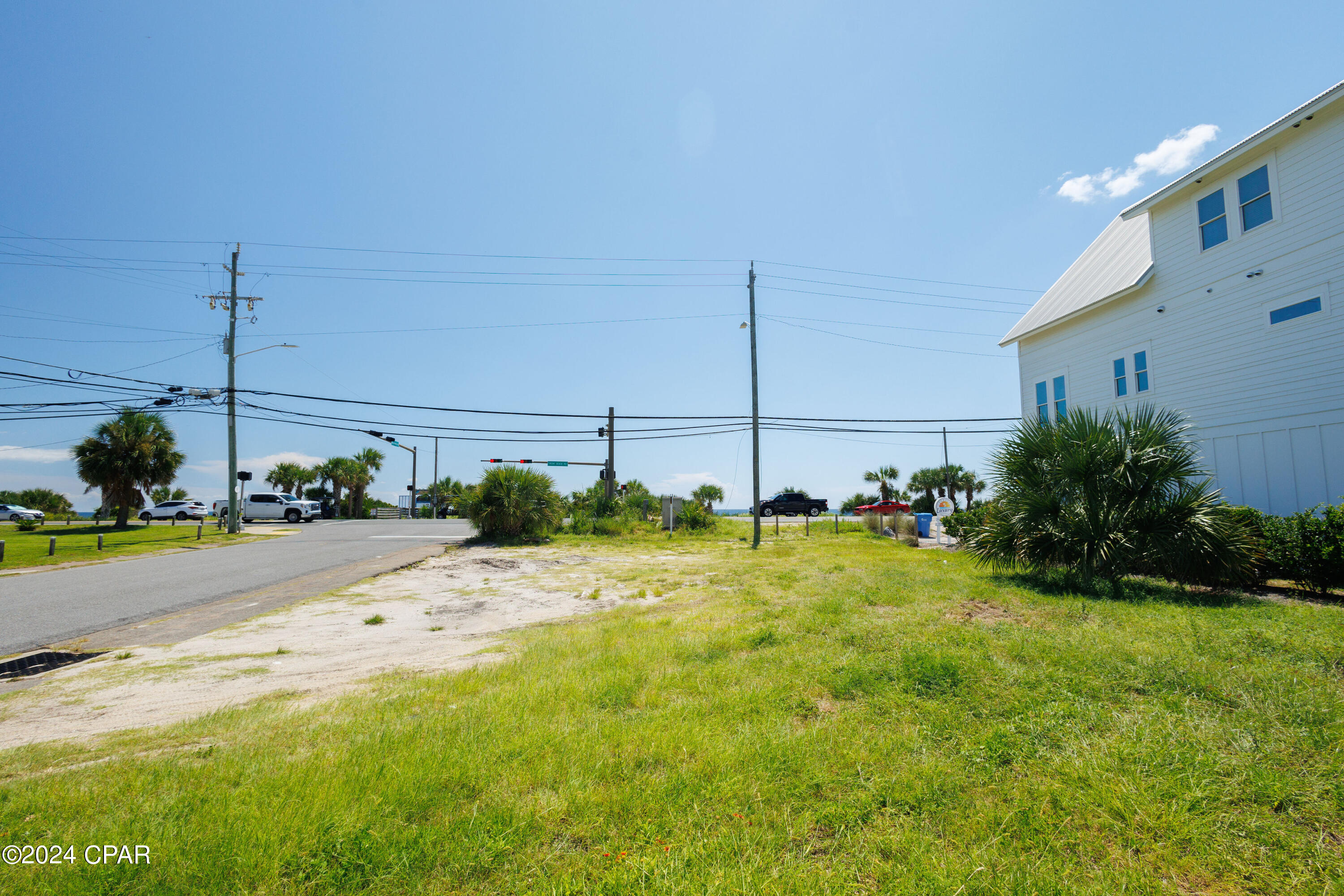 Image 15 For 14000 Front Beach Road