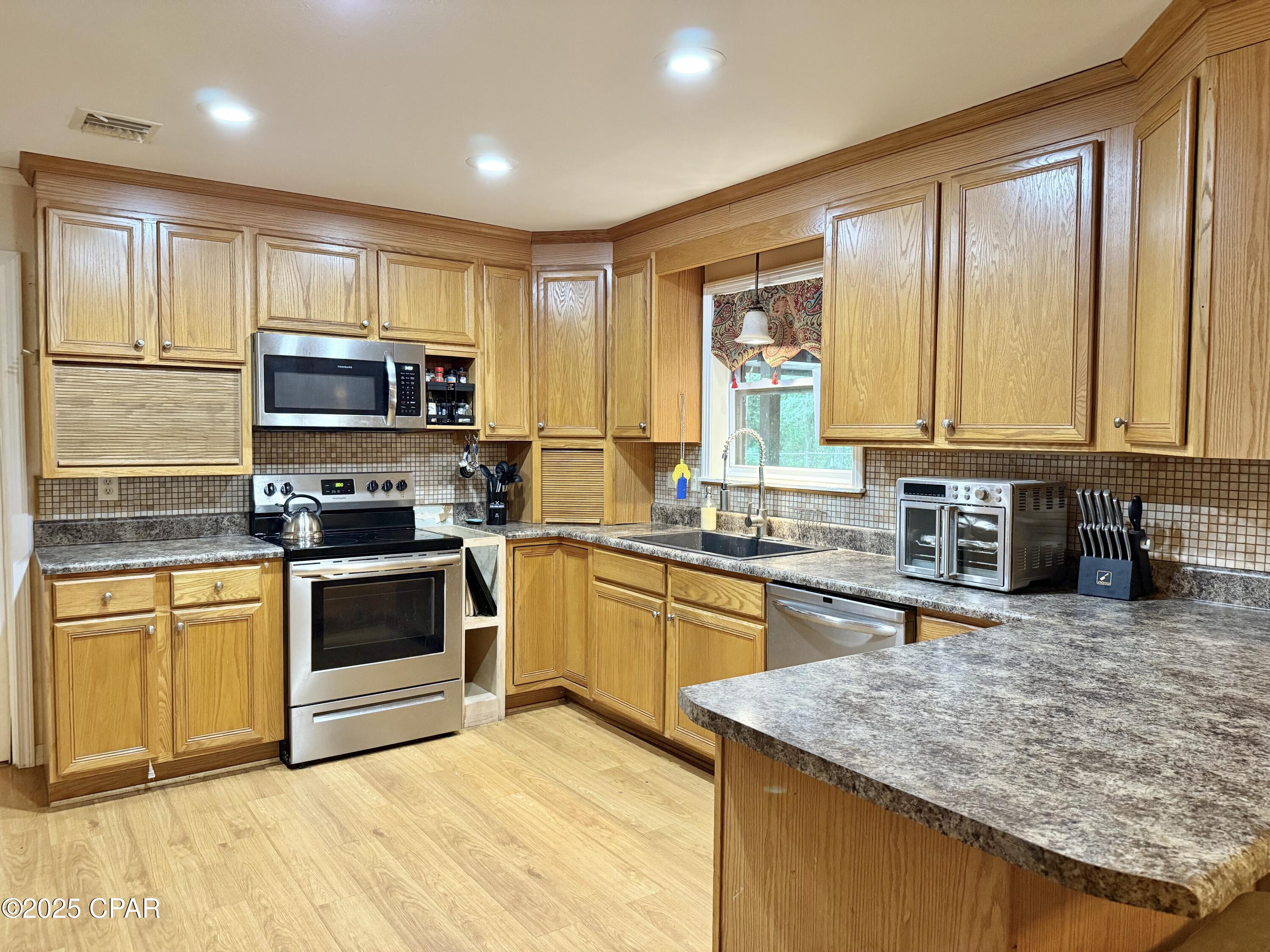 Image 16 For 2681 Traverse Drive