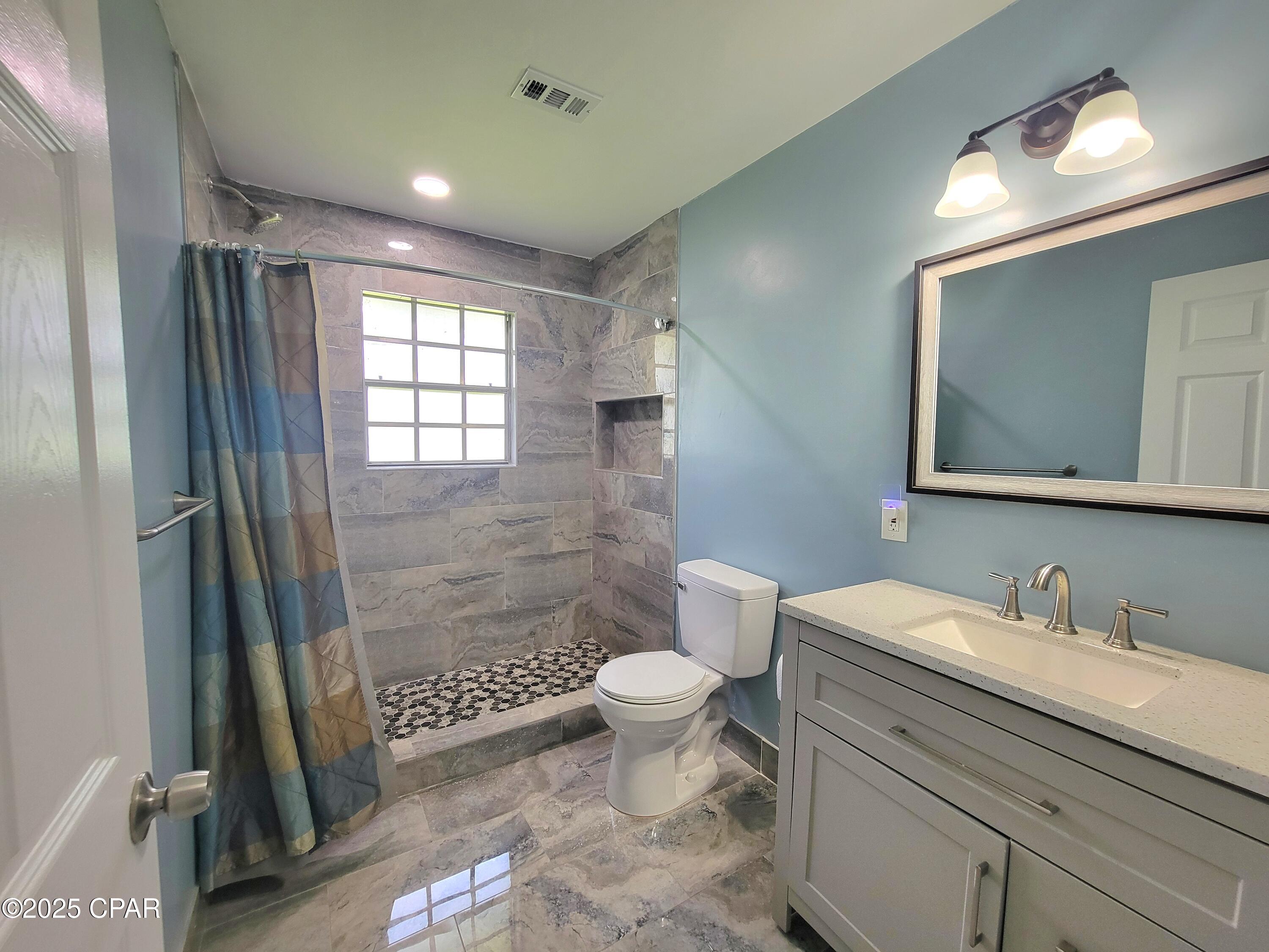 Image 16 For 1021 8th Avenue