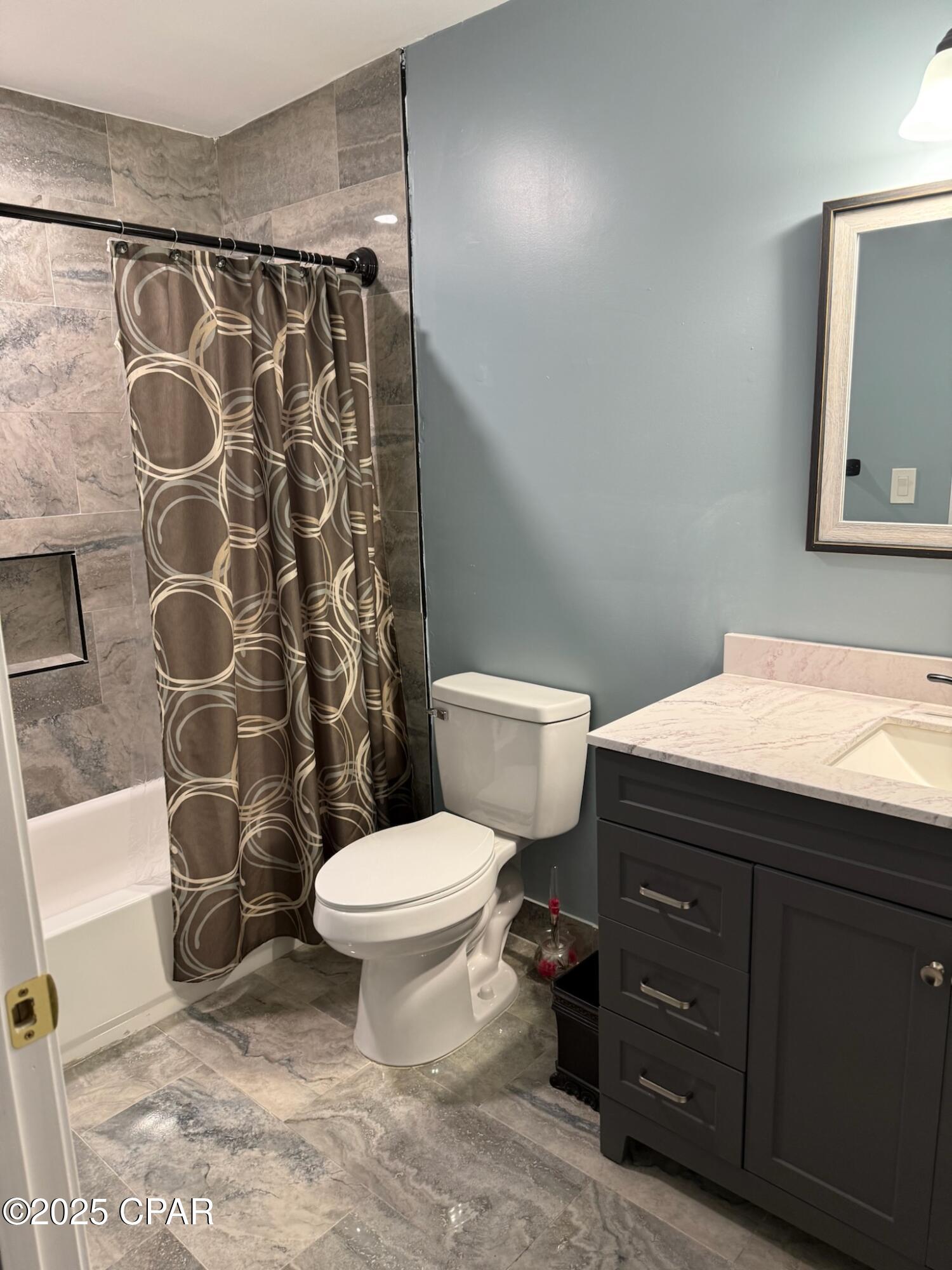 Image 24 For 1021 8th Avenue