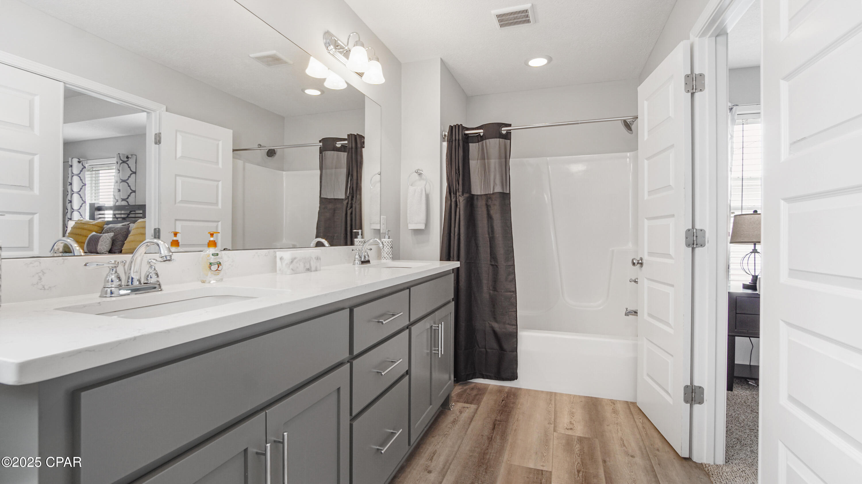 Image 21 For 5820 Jasmine Ct