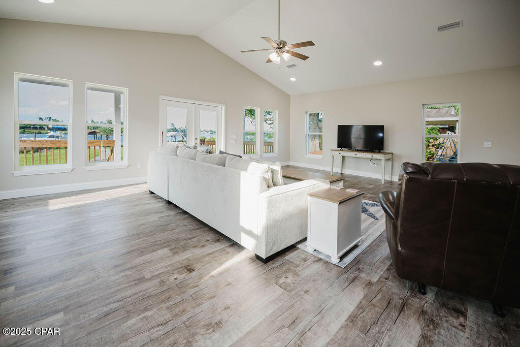 Image 12 For 6905 Hugh Drive