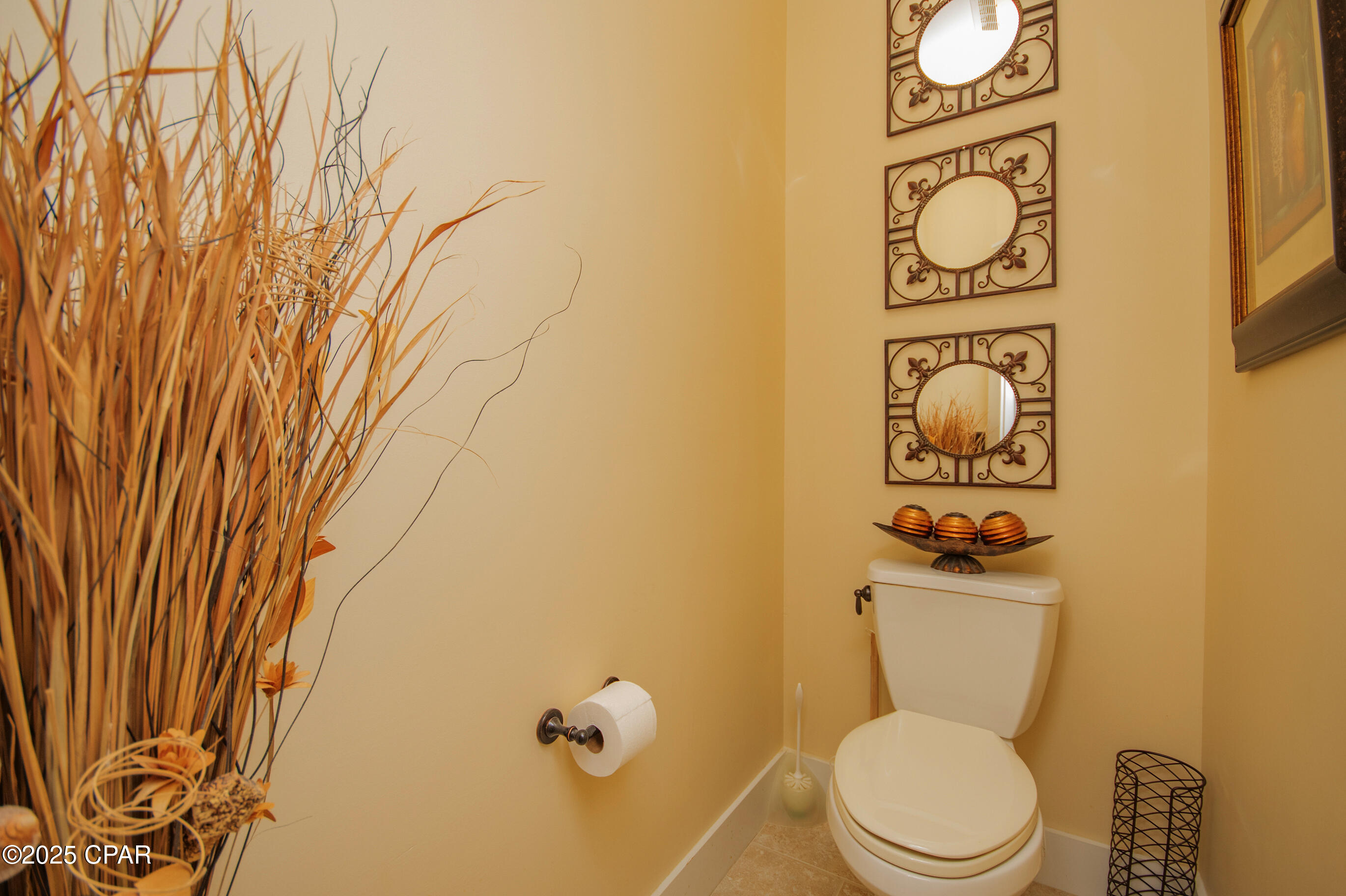 Image 115 For 13906 Front Beach Road Road