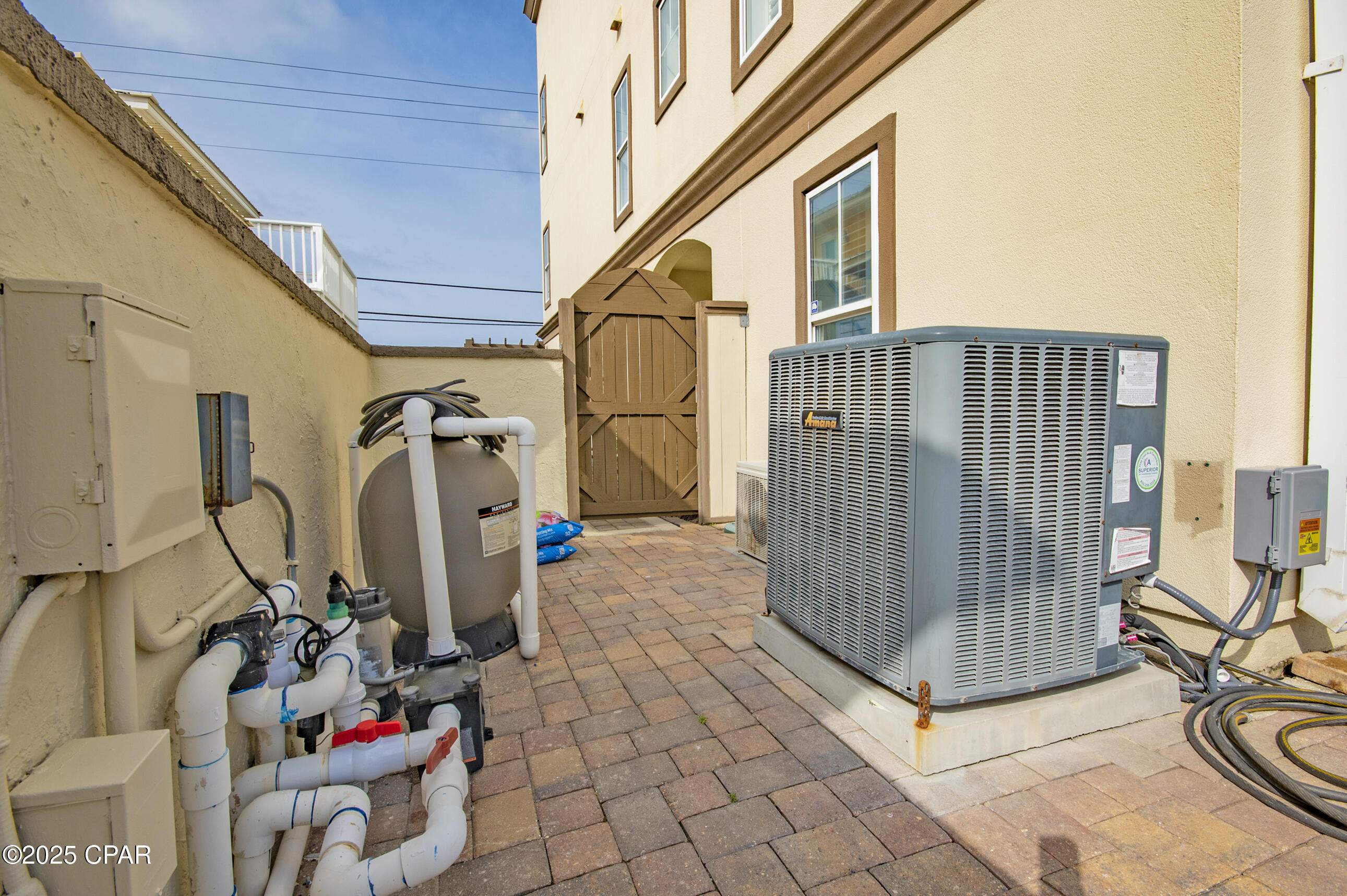 Image 32 For 13906 Front Beach Road Road