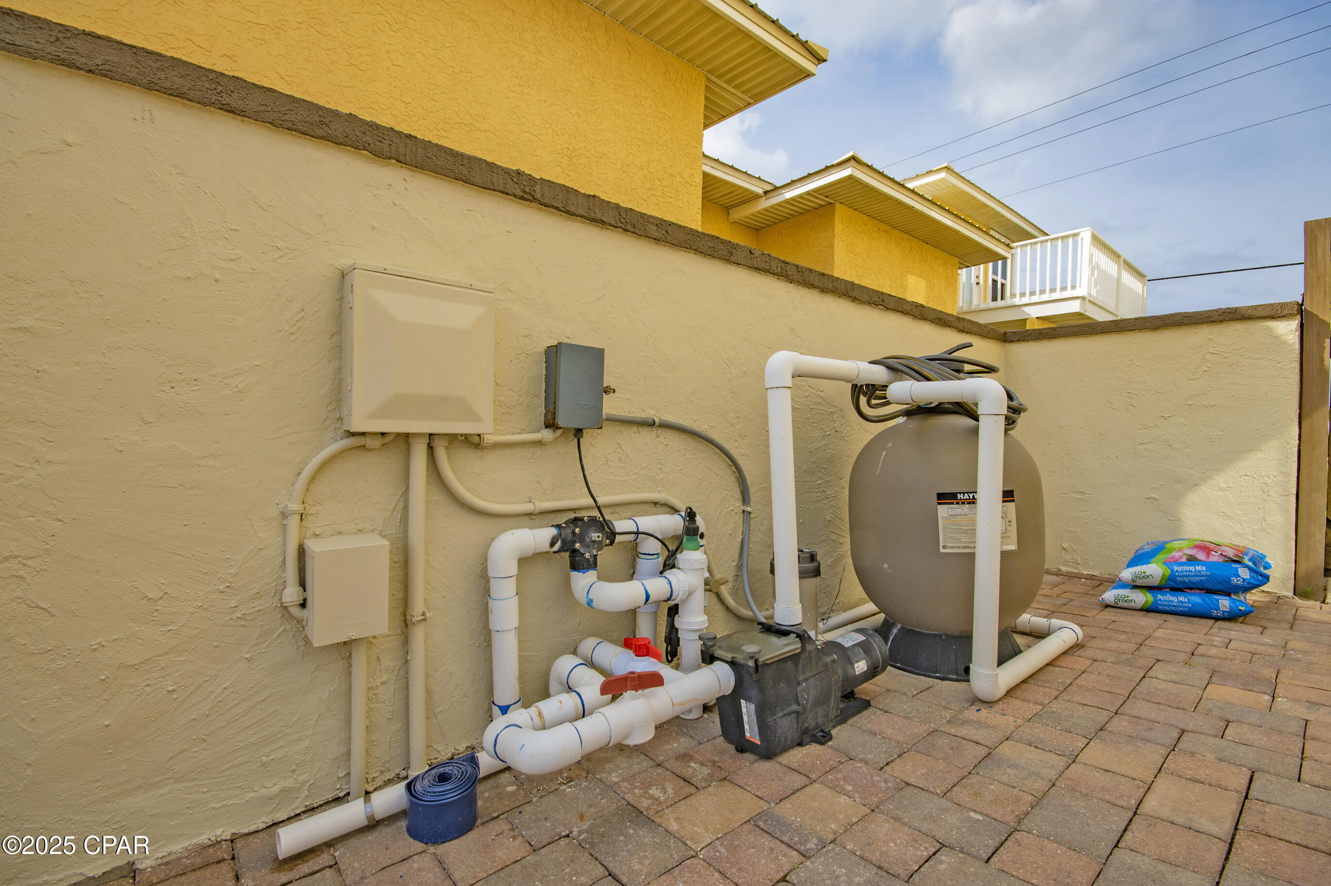 Image 33 For 13906 Front Beach Road Road