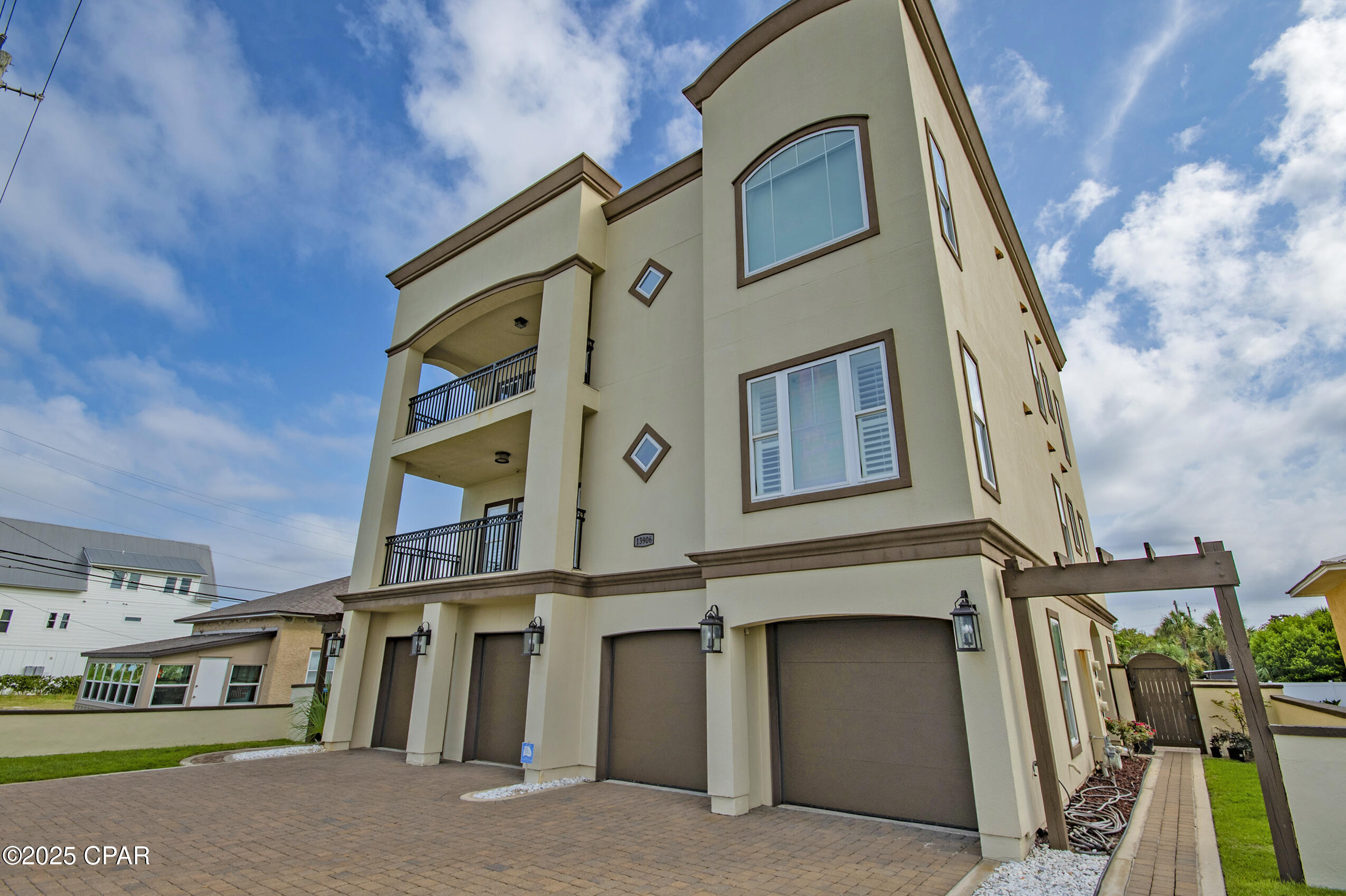 Image 37 For 13906 Front Beach Road Road