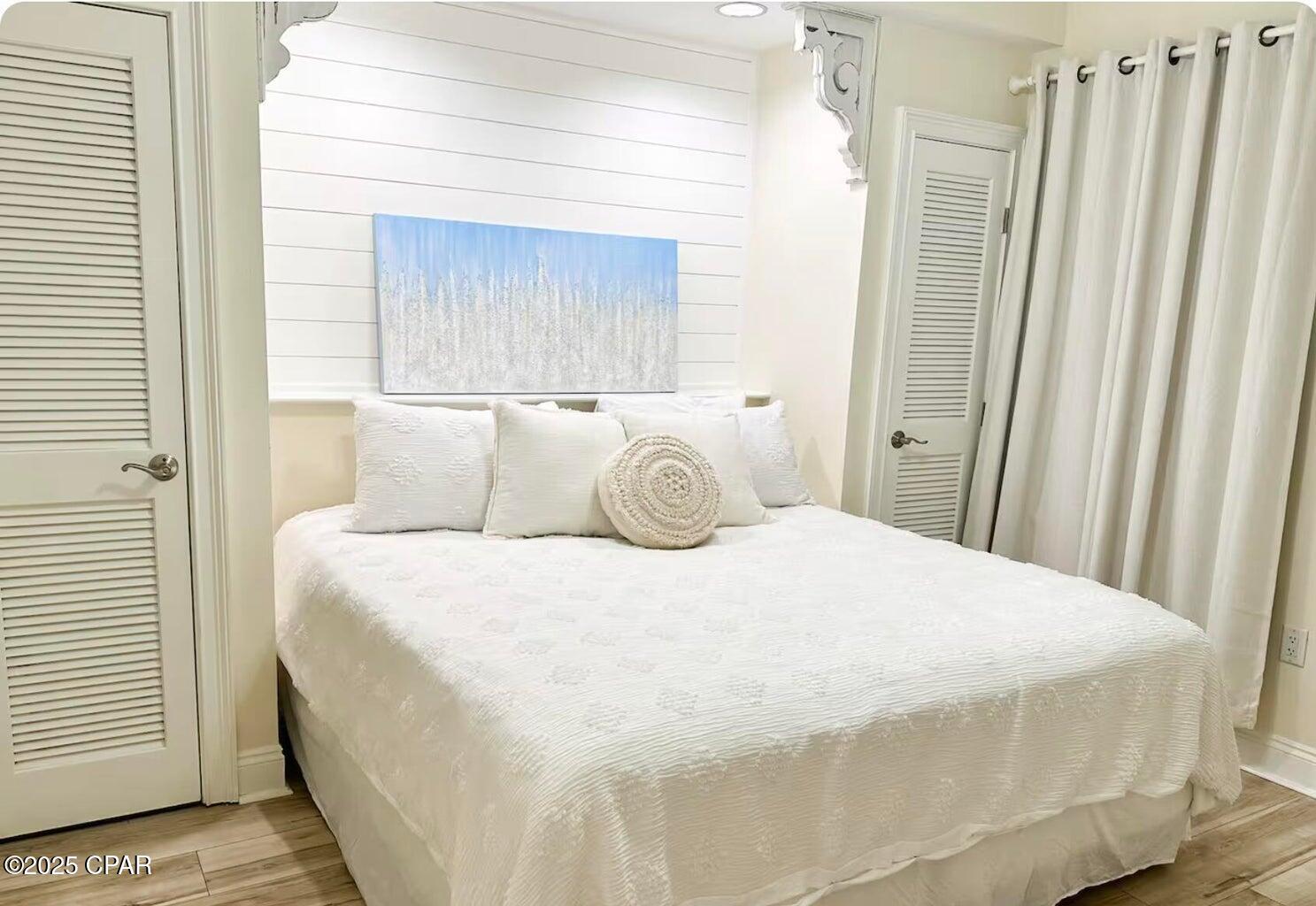 Image 11 For 114 Carillon Market Street 412