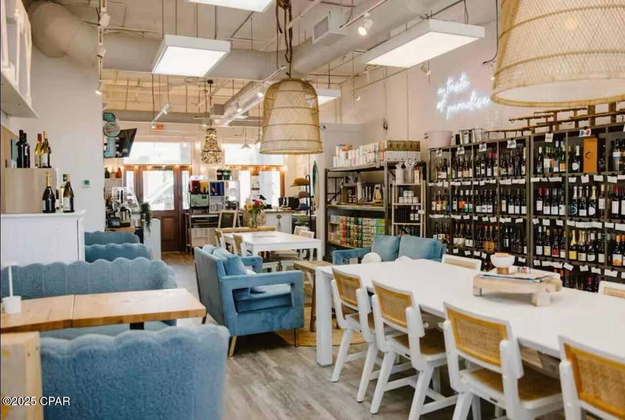 Image 38 For 114 Carillon Market Street 412