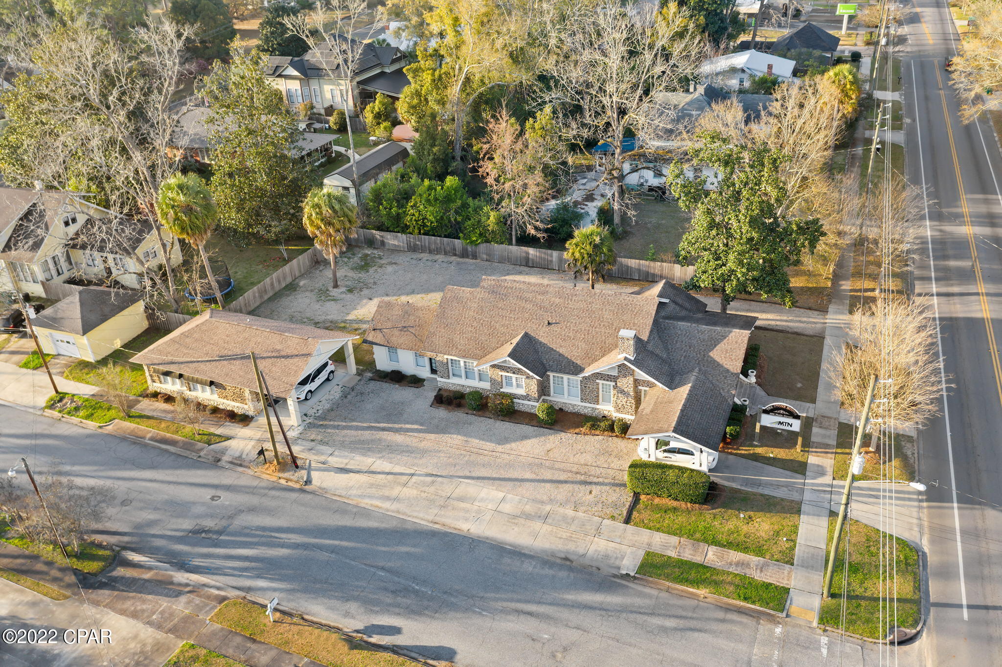 Image 25 For 896 Main Street